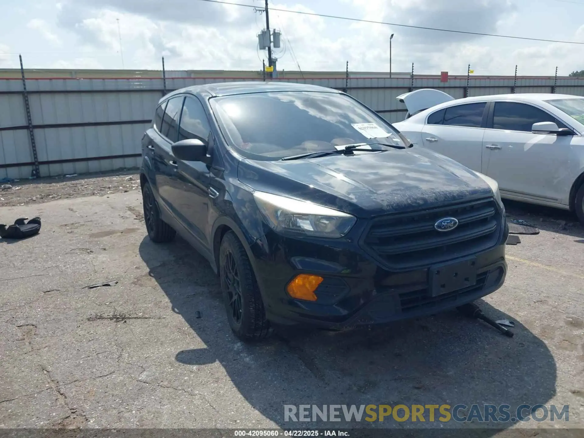 1 Photograph of a damaged car 1FMCU0F72KUA18481 FORD ESCAPE 2019