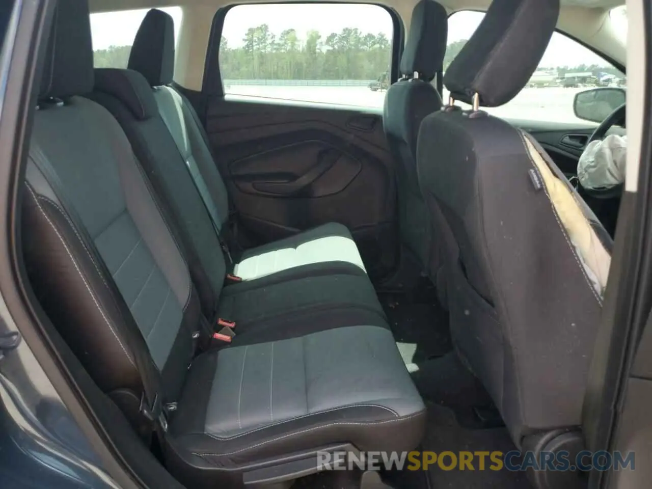 11 Photograph of a damaged car 1FMCU0F72KUA22756 FORD ESCAPE 2019