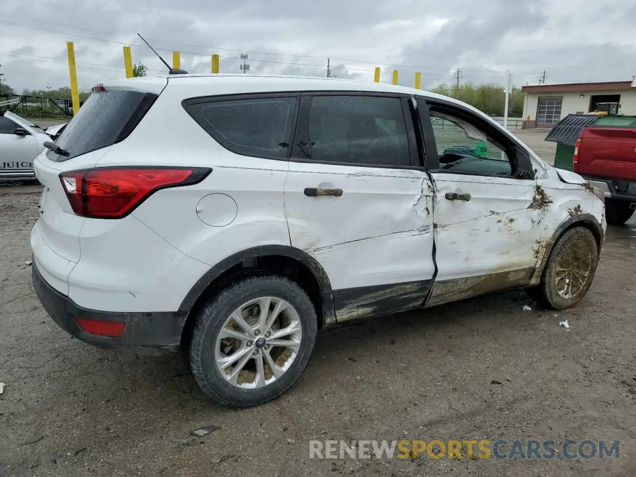 3 Photograph of a damaged car 1FMCU0F72KUA23079 FORD ESCAPE 2019