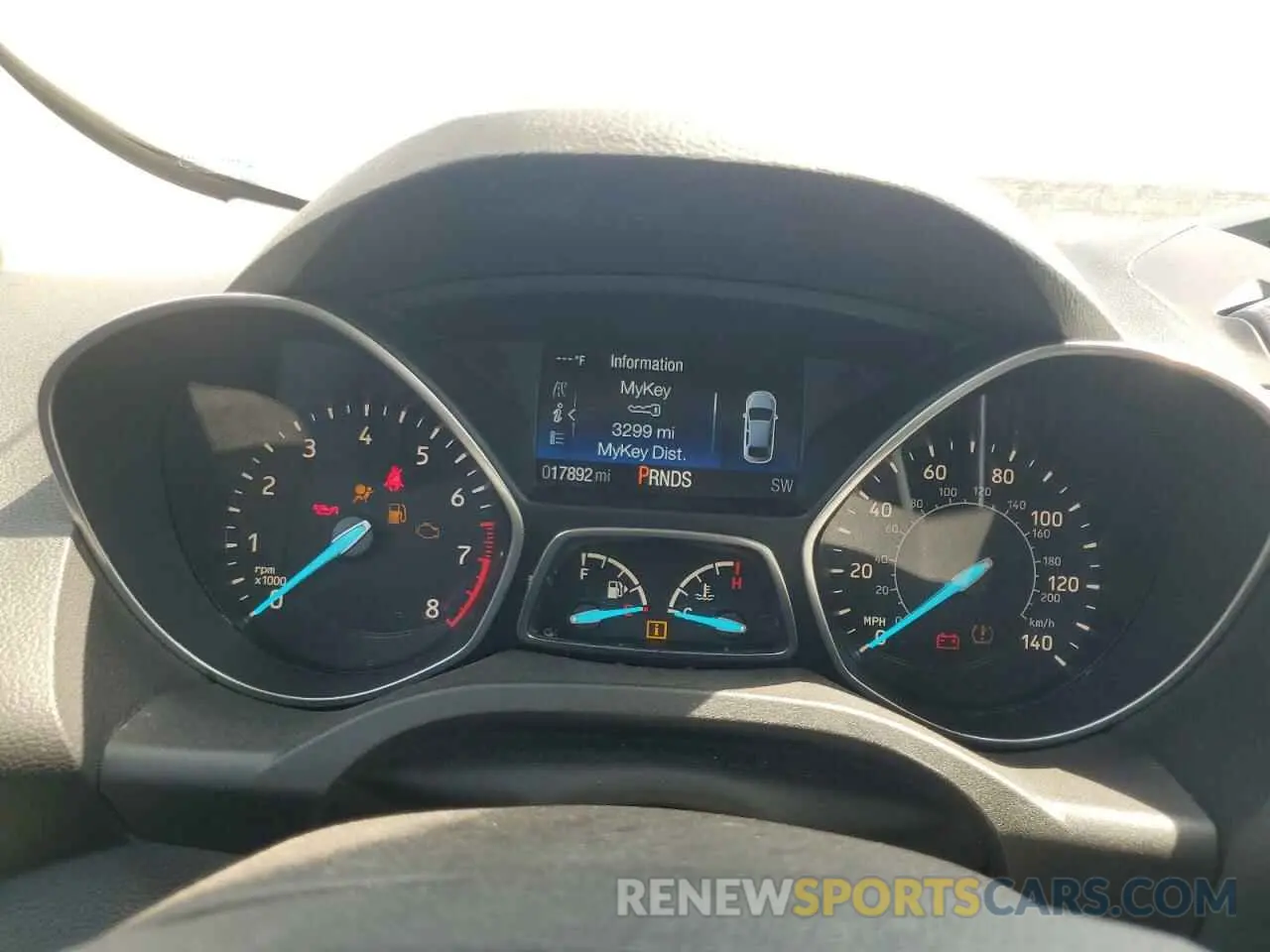 9 Photograph of a damaged car 1FMCU0F72KUA87719 FORD ESCAPE 2019