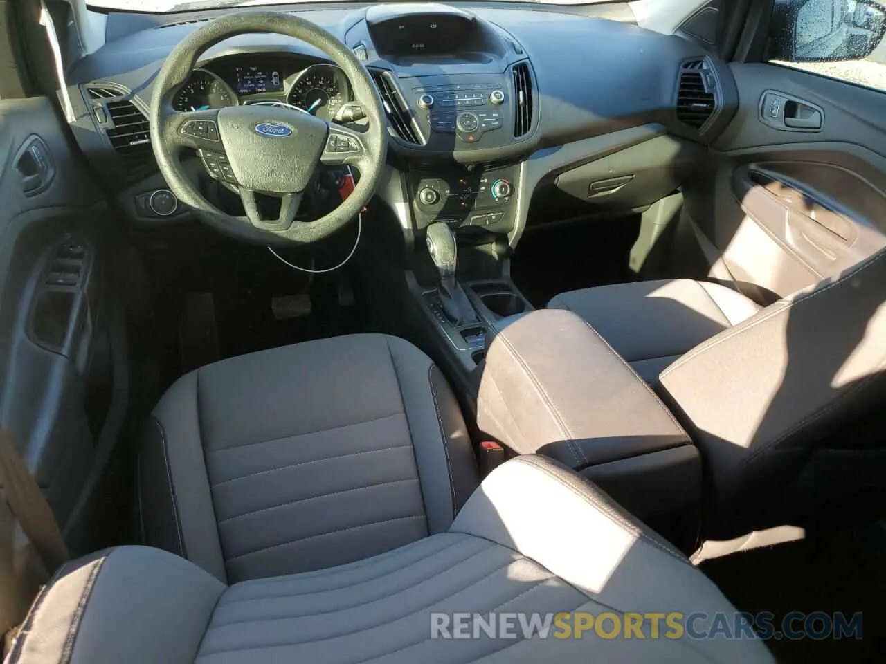 8 Photograph of a damaged car 1FMCU0F72KUB45800 FORD ESCAPE 2019