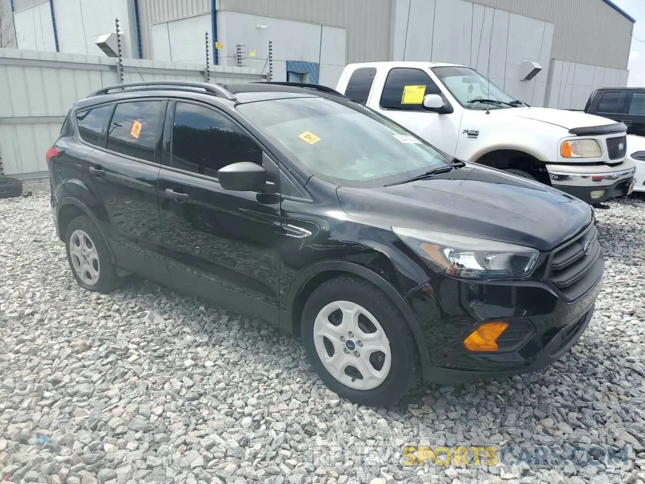 4 Photograph of a damaged car 1FMCU0F73KUA75241 FORD ESCAPE 2019
