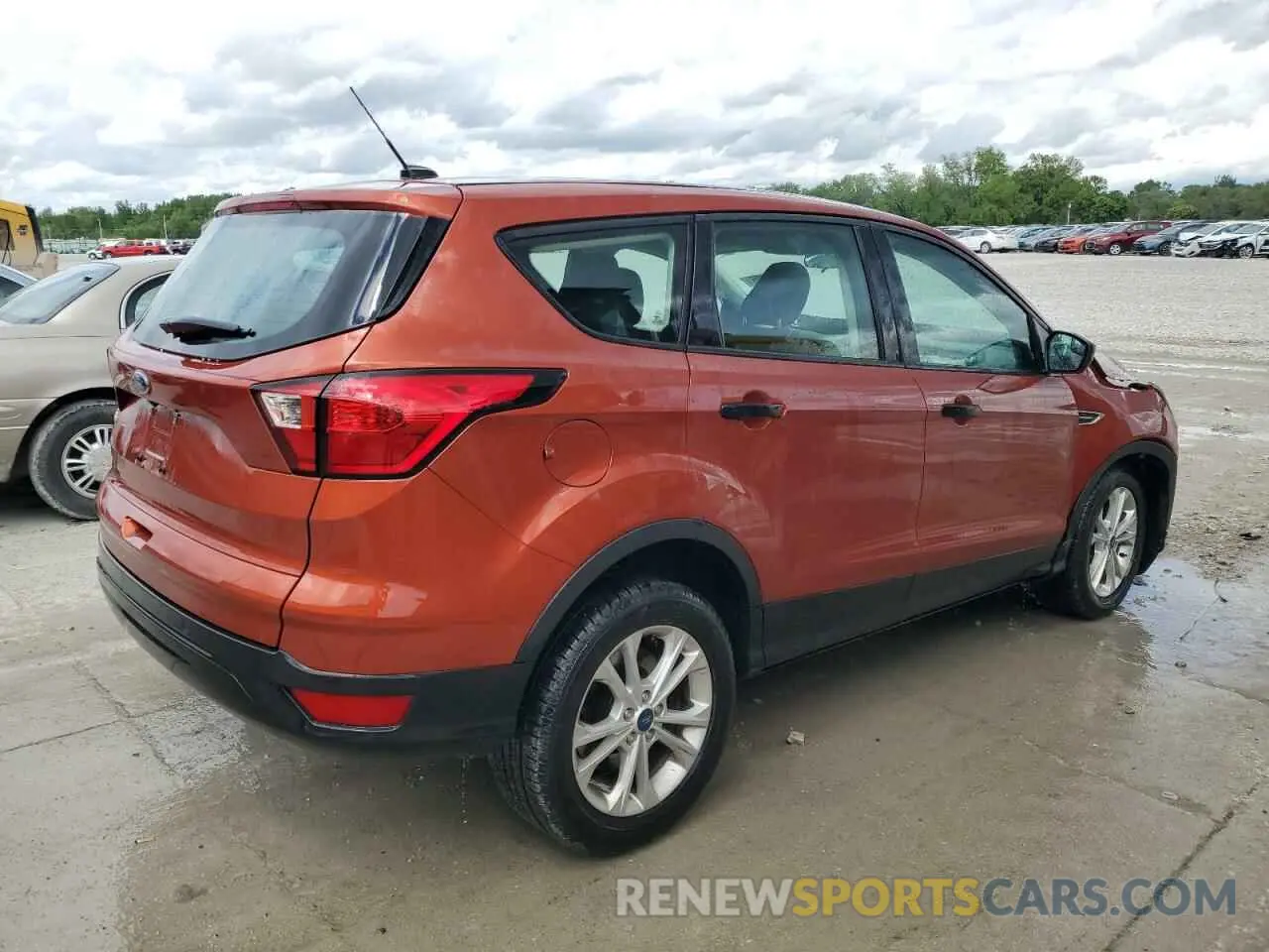 3 Photograph of a damaged car 1FMCU0F73KUA79497 FORD ESCAPE 2019