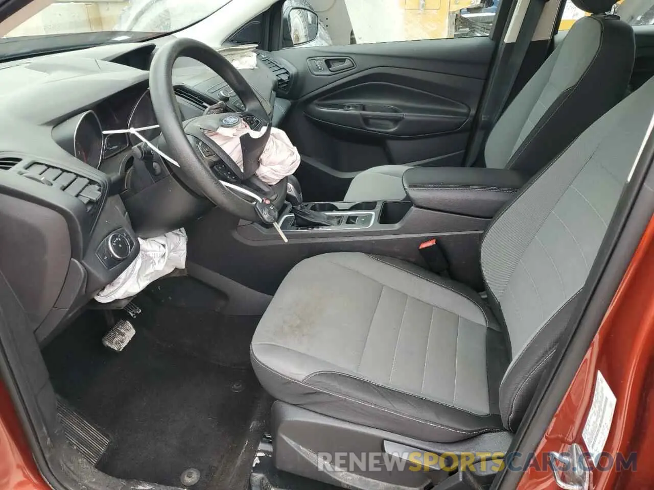 7 Photograph of a damaged car 1FMCU0F73KUA79497 FORD ESCAPE 2019