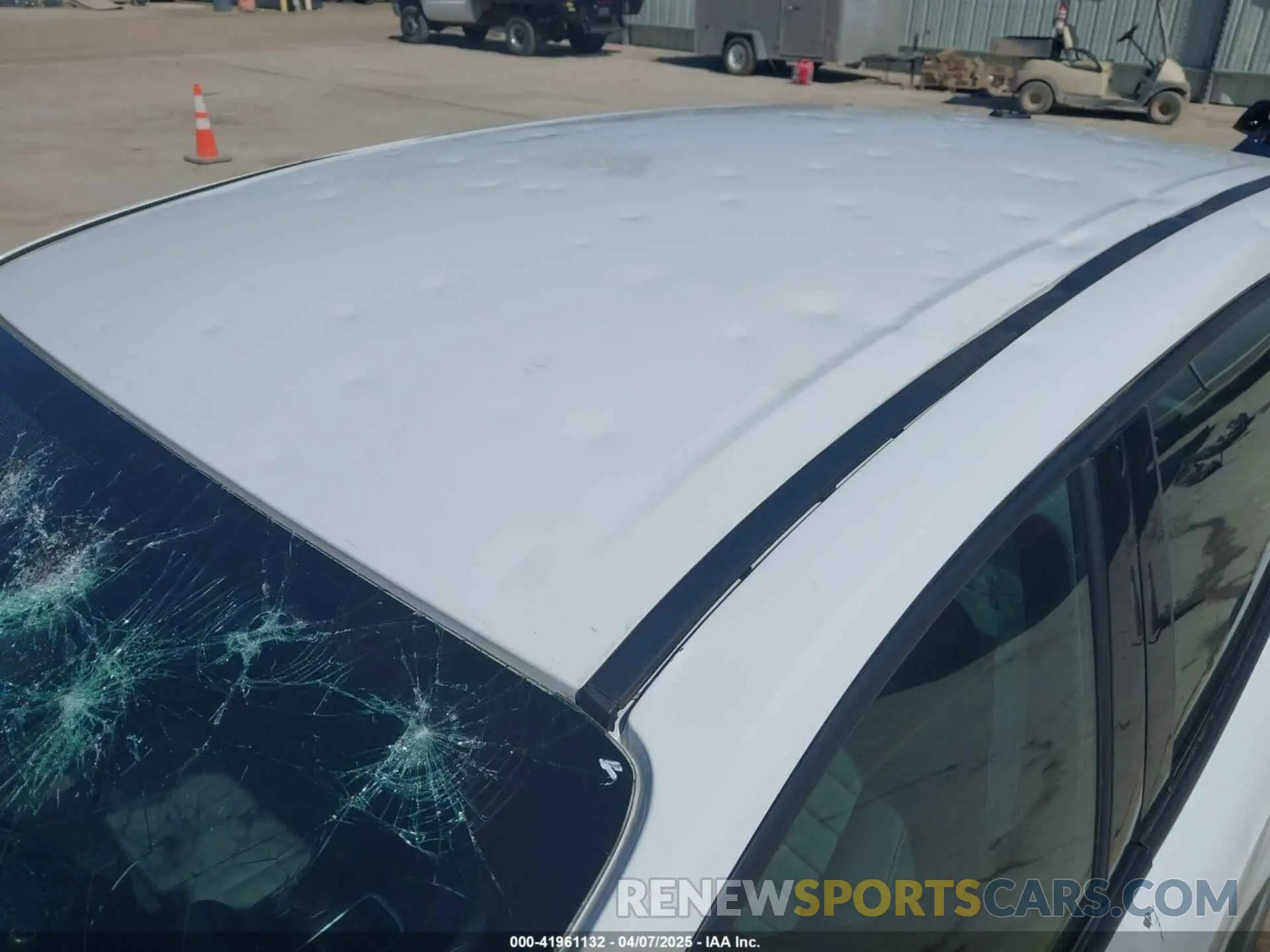 6 Photograph of a damaged car 1FMCU0F73KUB00462 FORD ESCAPE 2019