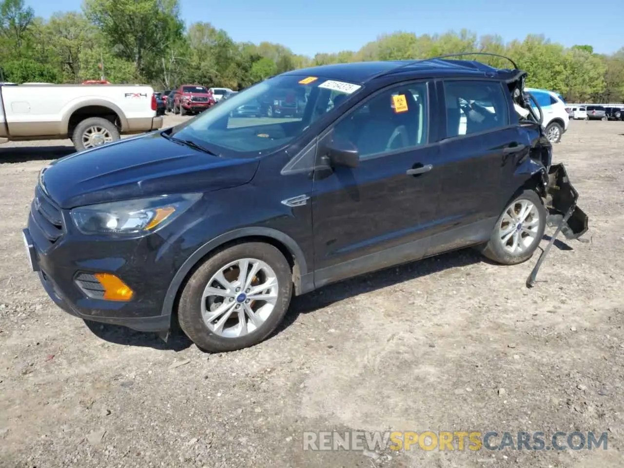 1 Photograph of a damaged car 1FMCU0F73KUB02986 FORD ESCAPE 2019