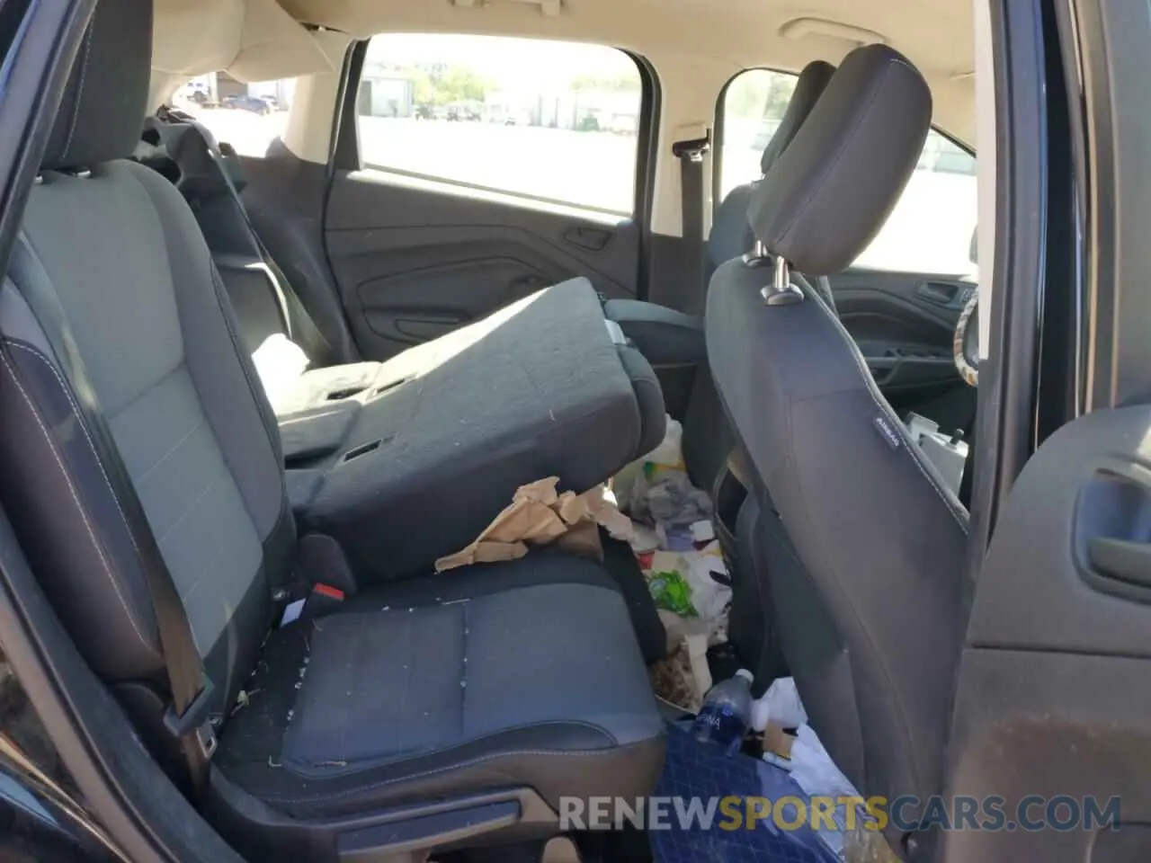 12 Photograph of a damaged car 1FMCU0F73KUB02986 FORD ESCAPE 2019