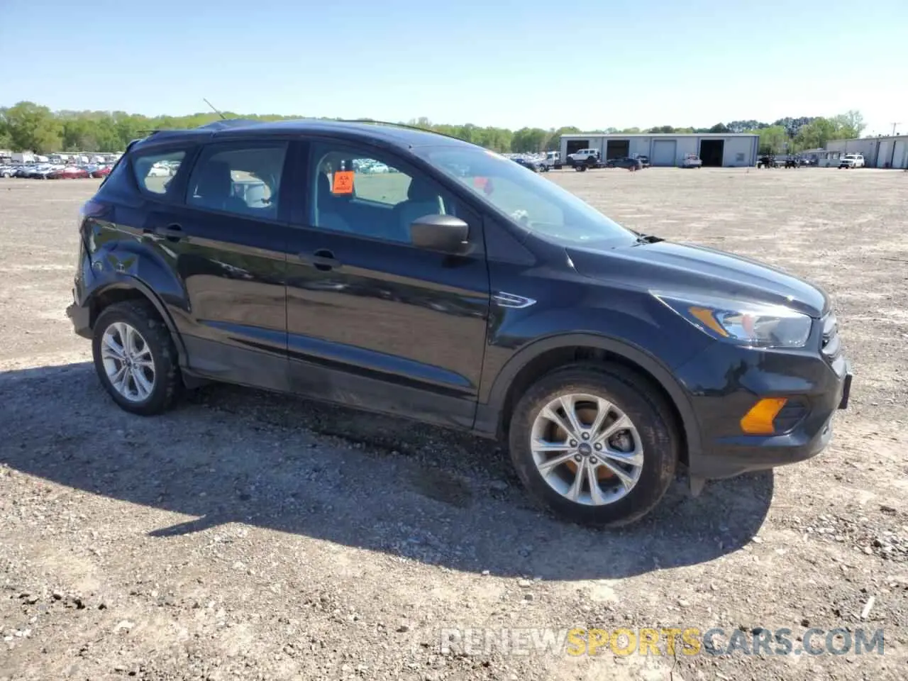 4 Photograph of a damaged car 1FMCU0F73KUB02986 FORD ESCAPE 2019