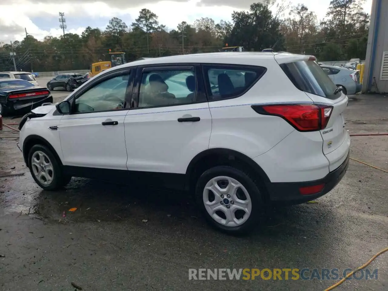2 Photograph of a damaged car 1FMCU0F73KUB48110 FORD ESCAPE 2019