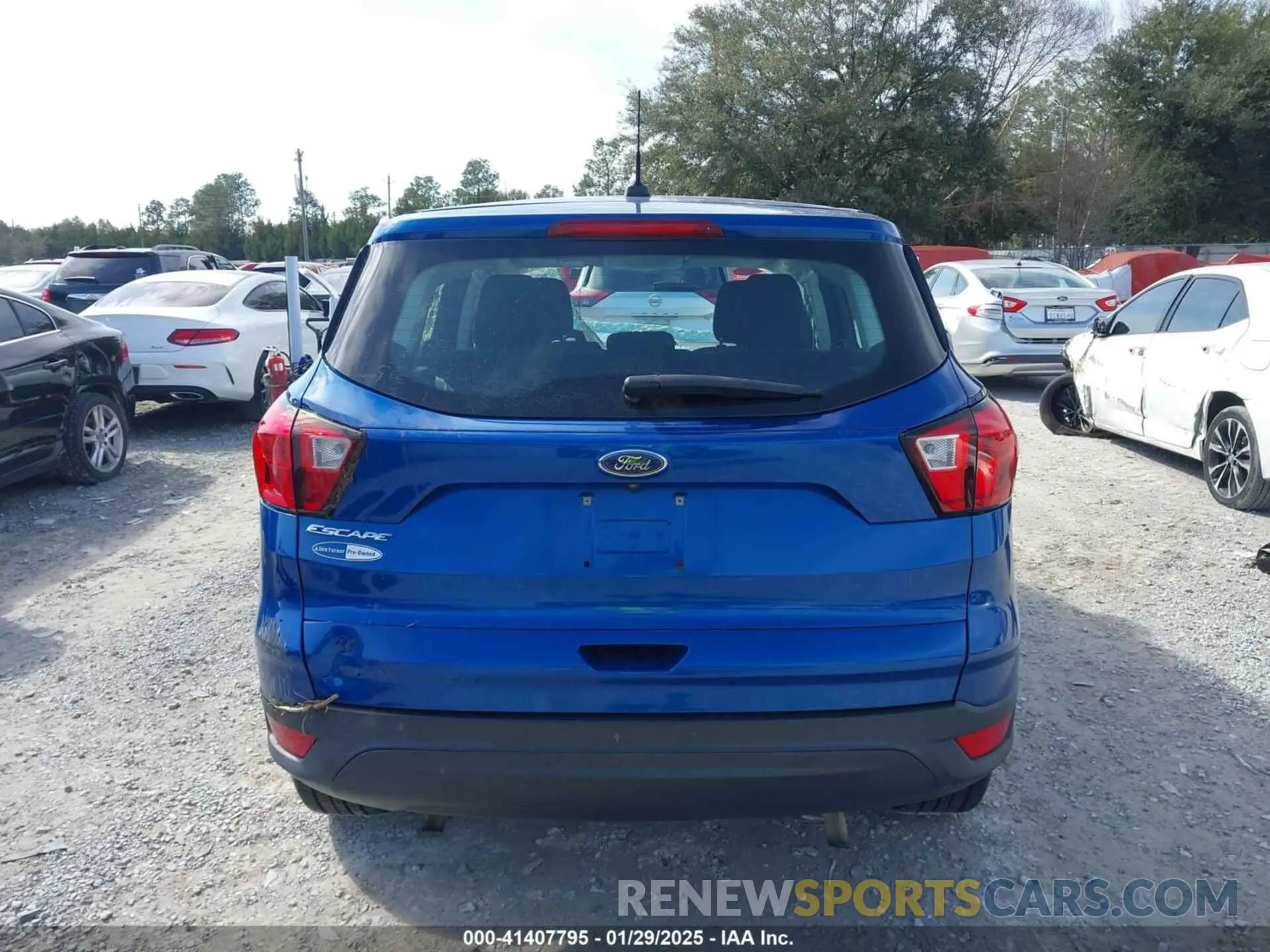 16 Photograph of a damaged car 1FMCU0F73KUC57358 FORD ESCAPE 2019