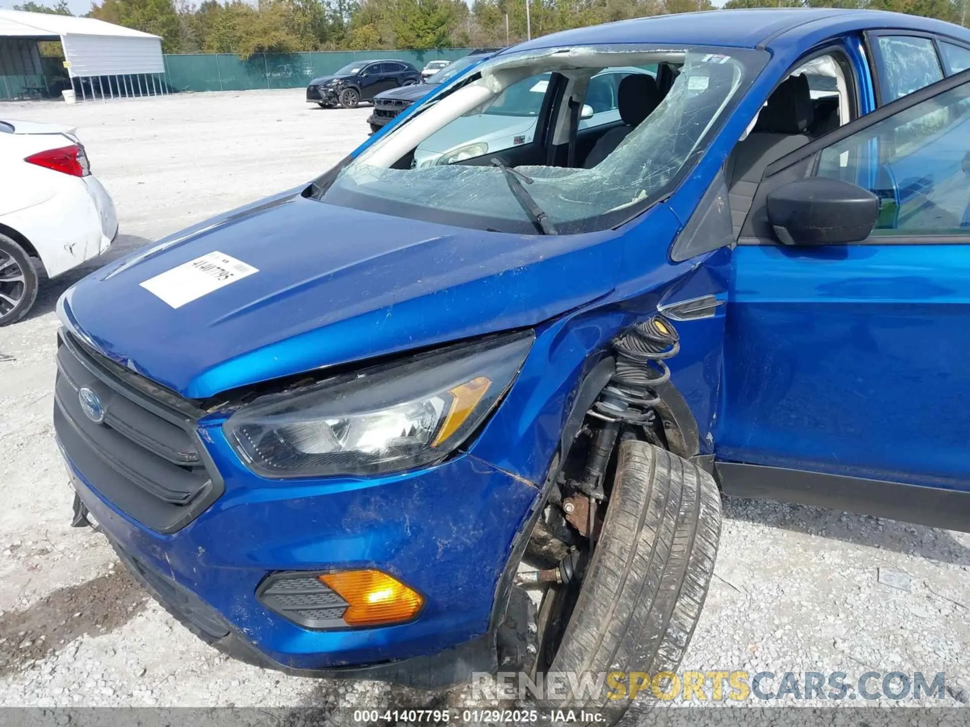 6 Photograph of a damaged car 1FMCU0F73KUC57358 FORD ESCAPE 2019