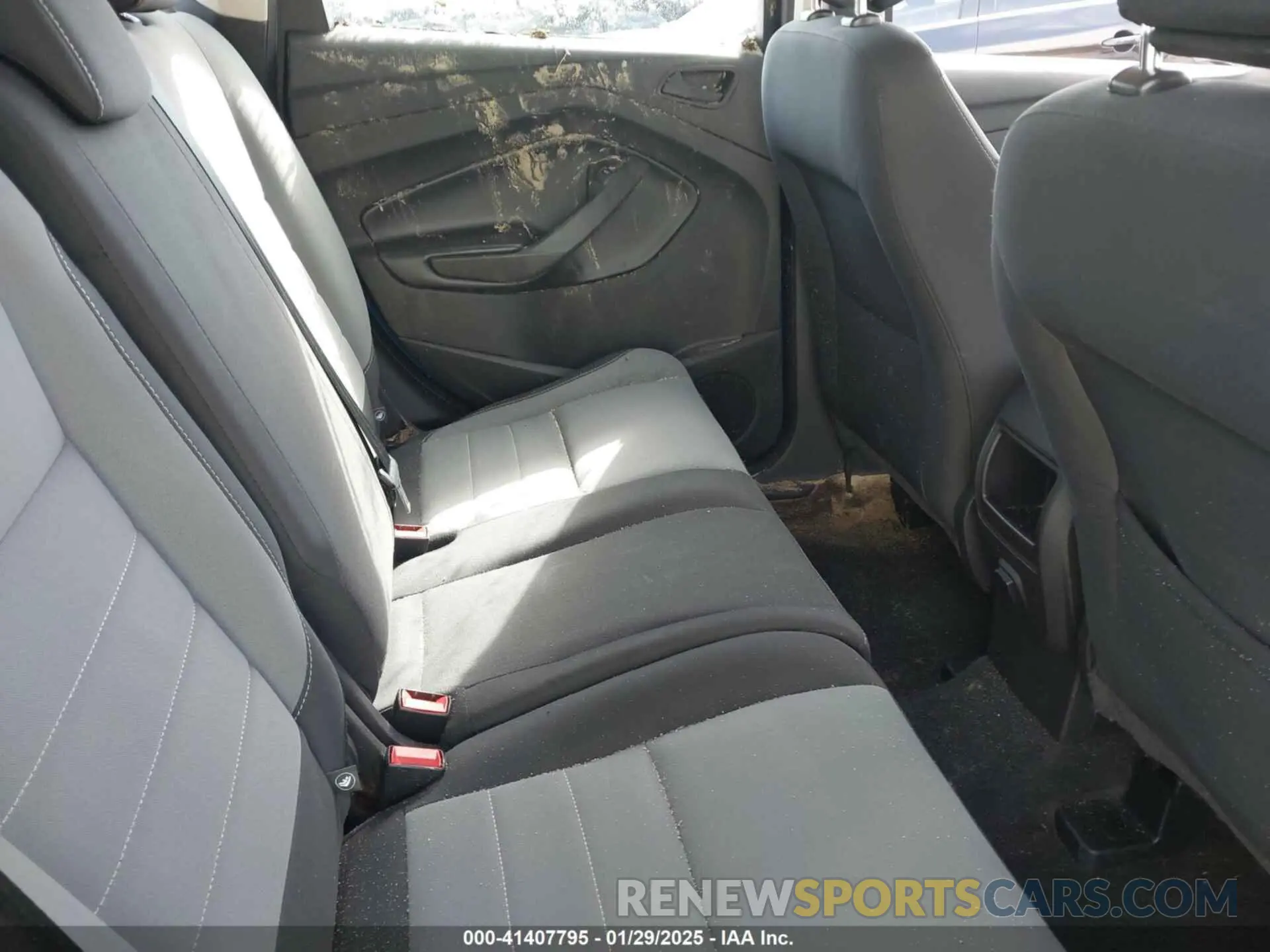 8 Photograph of a damaged car 1FMCU0F73KUC57358 FORD ESCAPE 2019