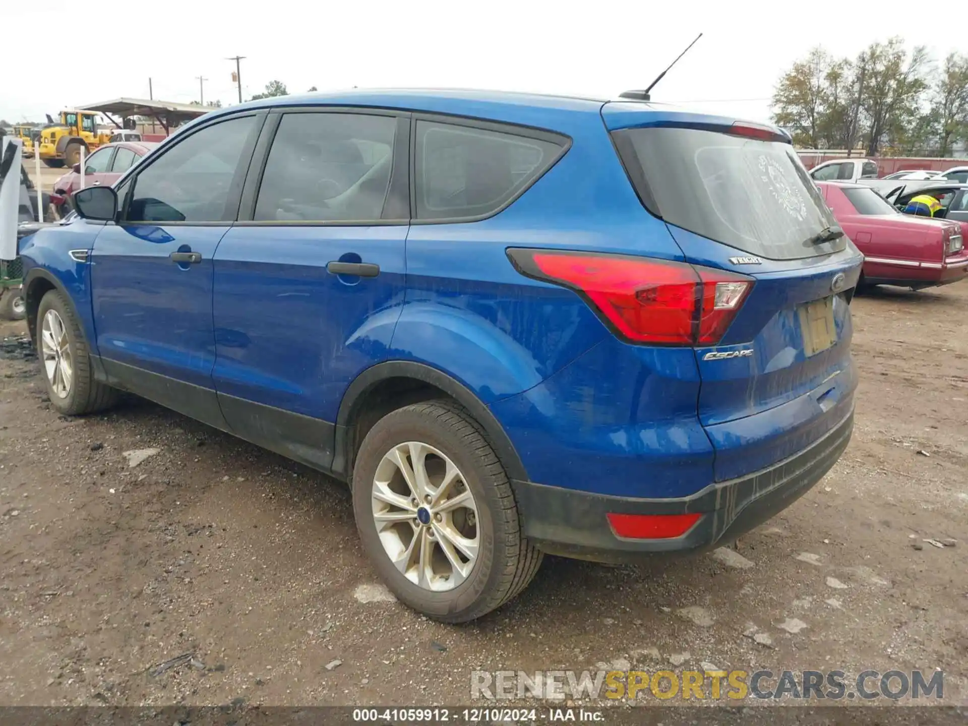 3 Photograph of a damaged car 1FMCU0F74KUA34715 FORD ESCAPE 2019