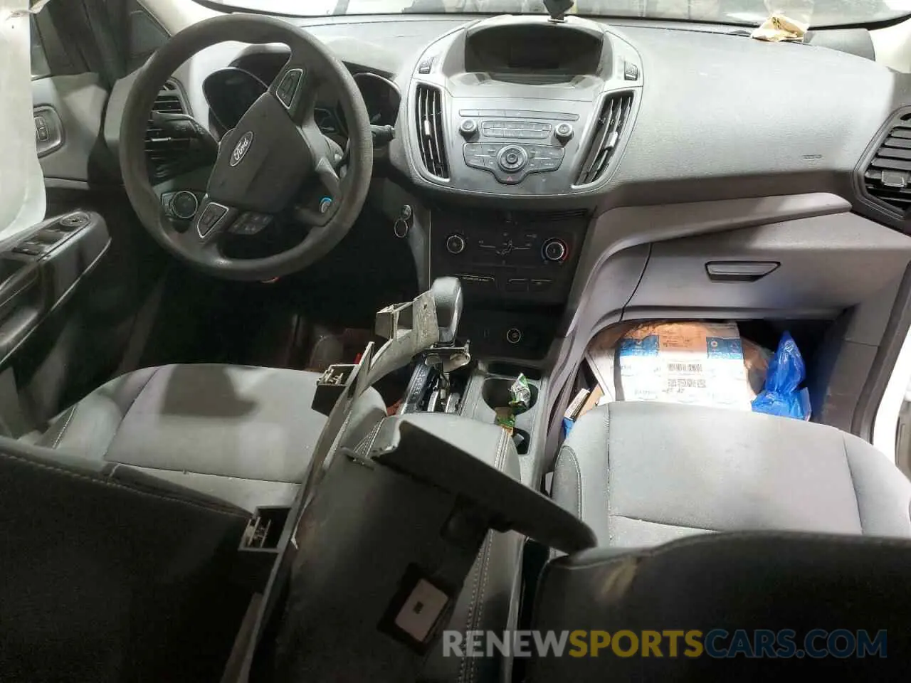 8 Photograph of a damaged car 1FMCU0F74KUA91366 FORD ESCAPE 2019