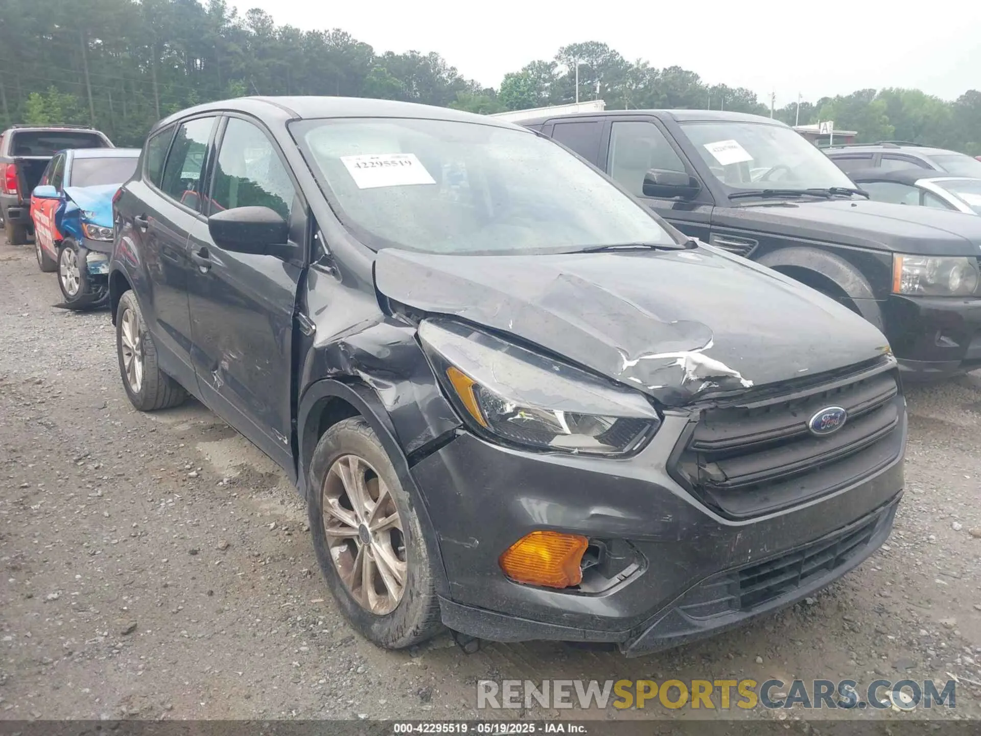 1 Photograph of a damaged car 1FMCU0F74KUC45249 FORD ESCAPE 2019