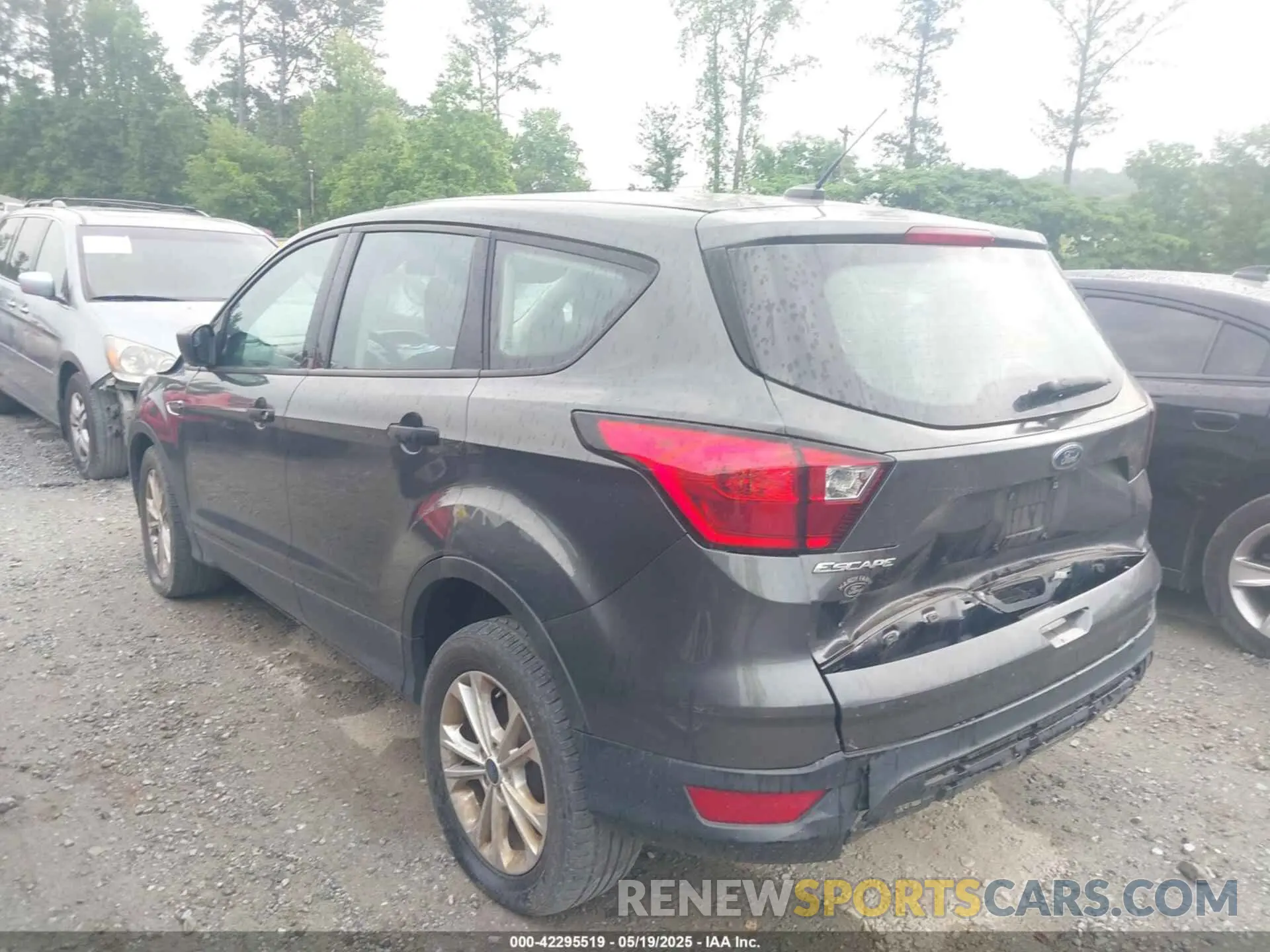 14 Photograph of a damaged car 1FMCU0F74KUC45249 FORD ESCAPE 2019