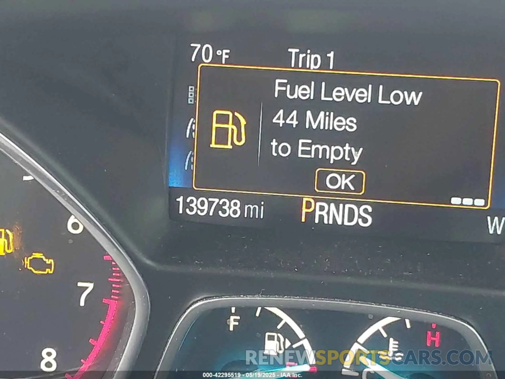 7 Photograph of a damaged car 1FMCU0F74KUC45249 FORD ESCAPE 2019