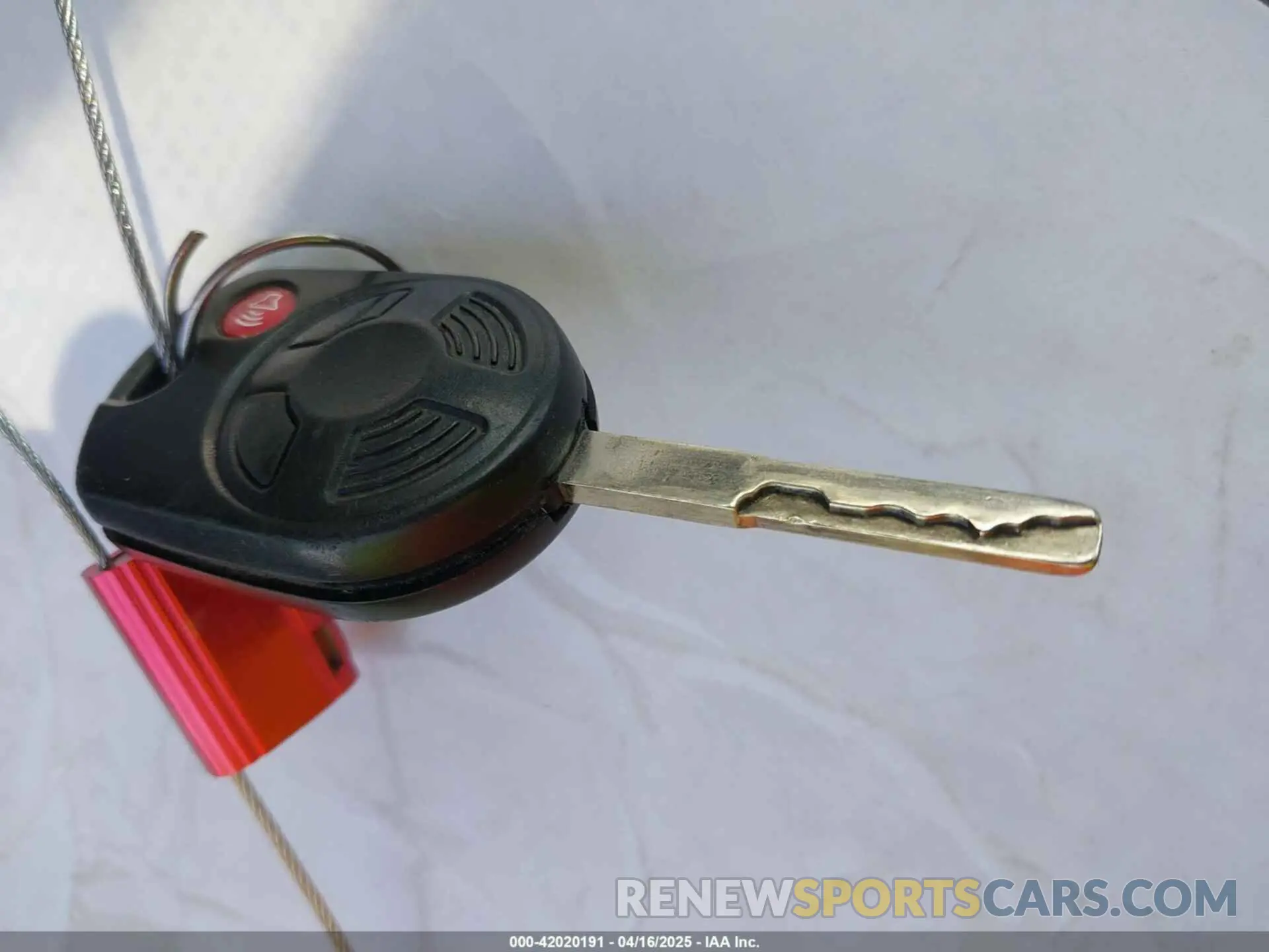 11 Photograph of a damaged car 1FMCU0F75KUA72308 FORD ESCAPE 2019