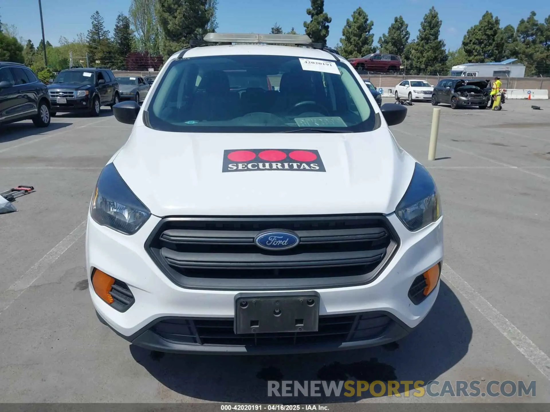 12 Photograph of a damaged car 1FMCU0F75KUA72308 FORD ESCAPE 2019