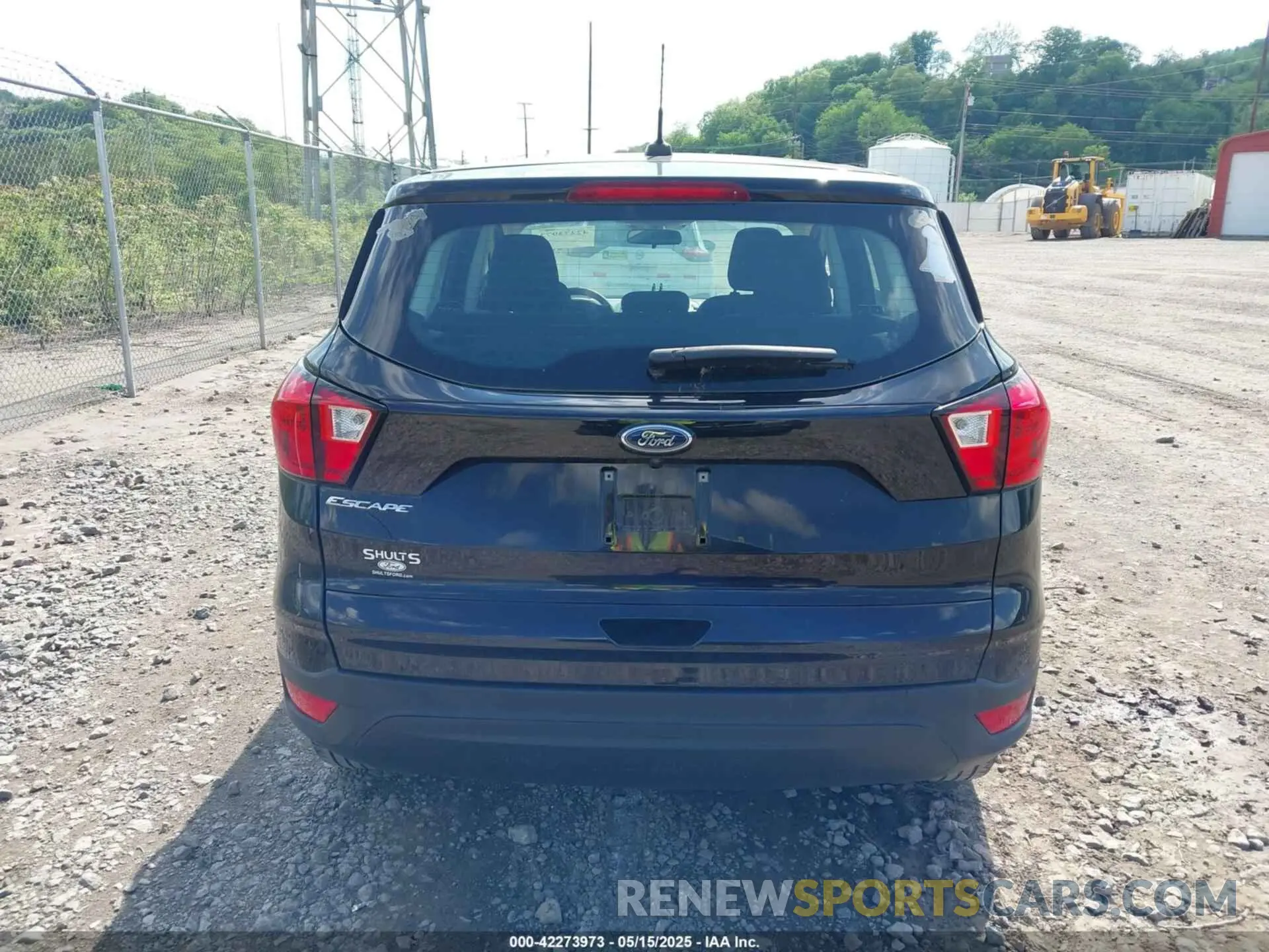 16 Photograph of a damaged car 1FMCU0F75KUA93465 FORD ESCAPE 2019