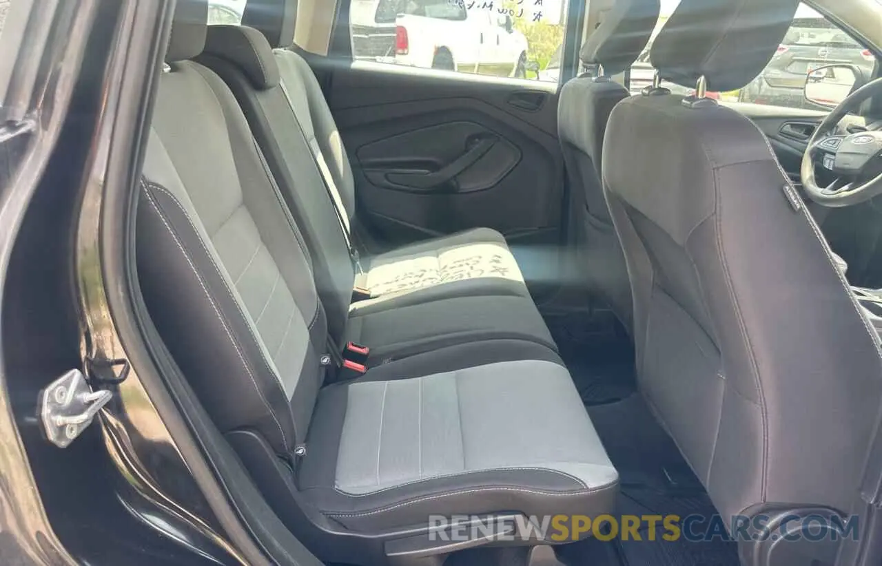 6 Photograph of a damaged car 1FMCU0F75KUB36492 FORD ESCAPE 2019