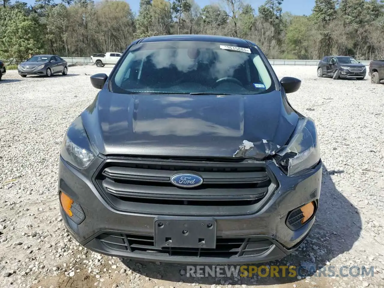 5 Photograph of a damaged car 1FMCU0F75KUB57553 FORD ESCAPE 2019