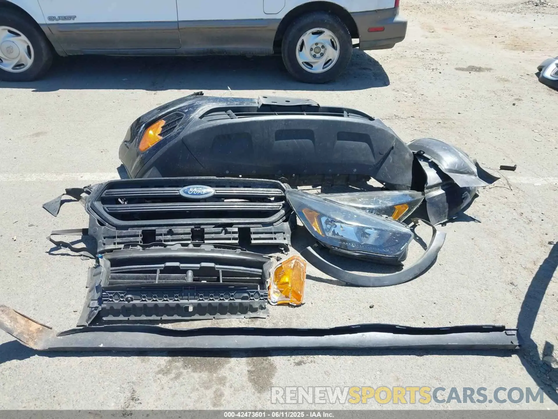 12 Photograph of a damaged car 1FMCU0F75KUB63627 FORD ESCAPE 2019