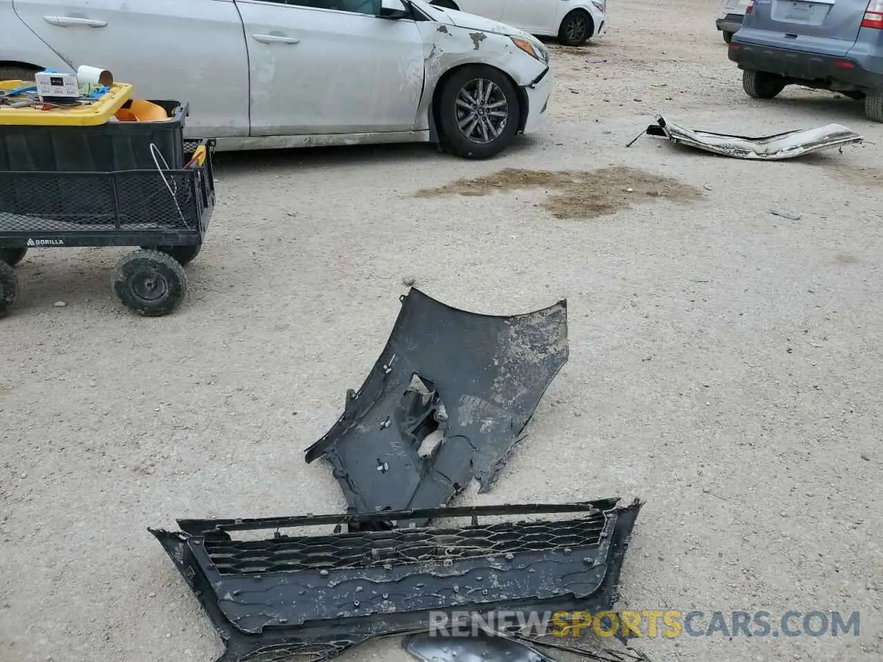 13 Photograph of a damaged car 1FMCU0F75KUC02555 FORD ESCAPE 2019