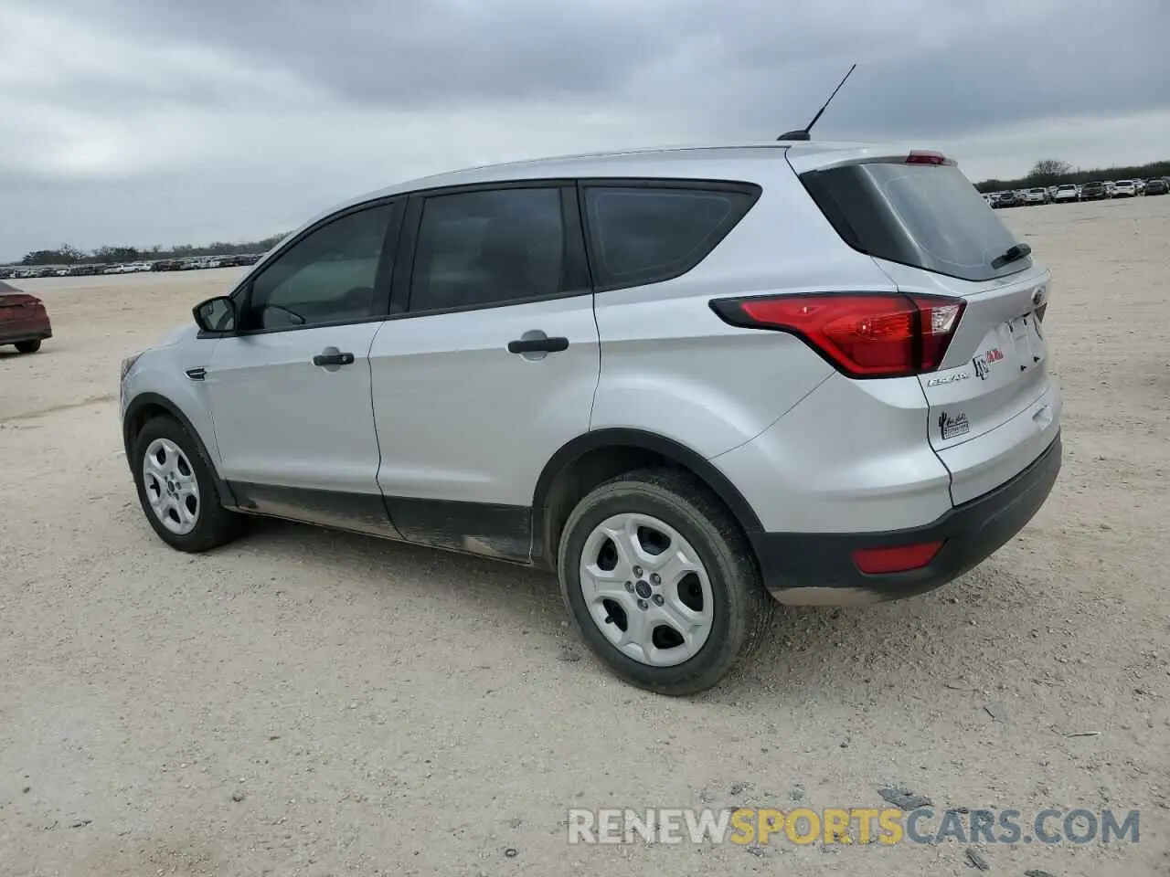 2 Photograph of a damaged car 1FMCU0F75KUC02555 FORD ESCAPE 2019