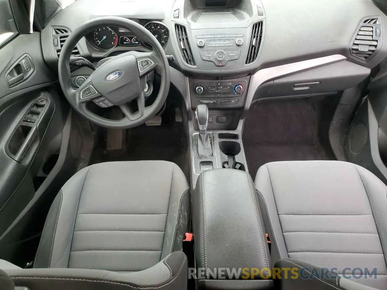 8 Photograph of a damaged car 1FMCU0F75KUC02555 FORD ESCAPE 2019