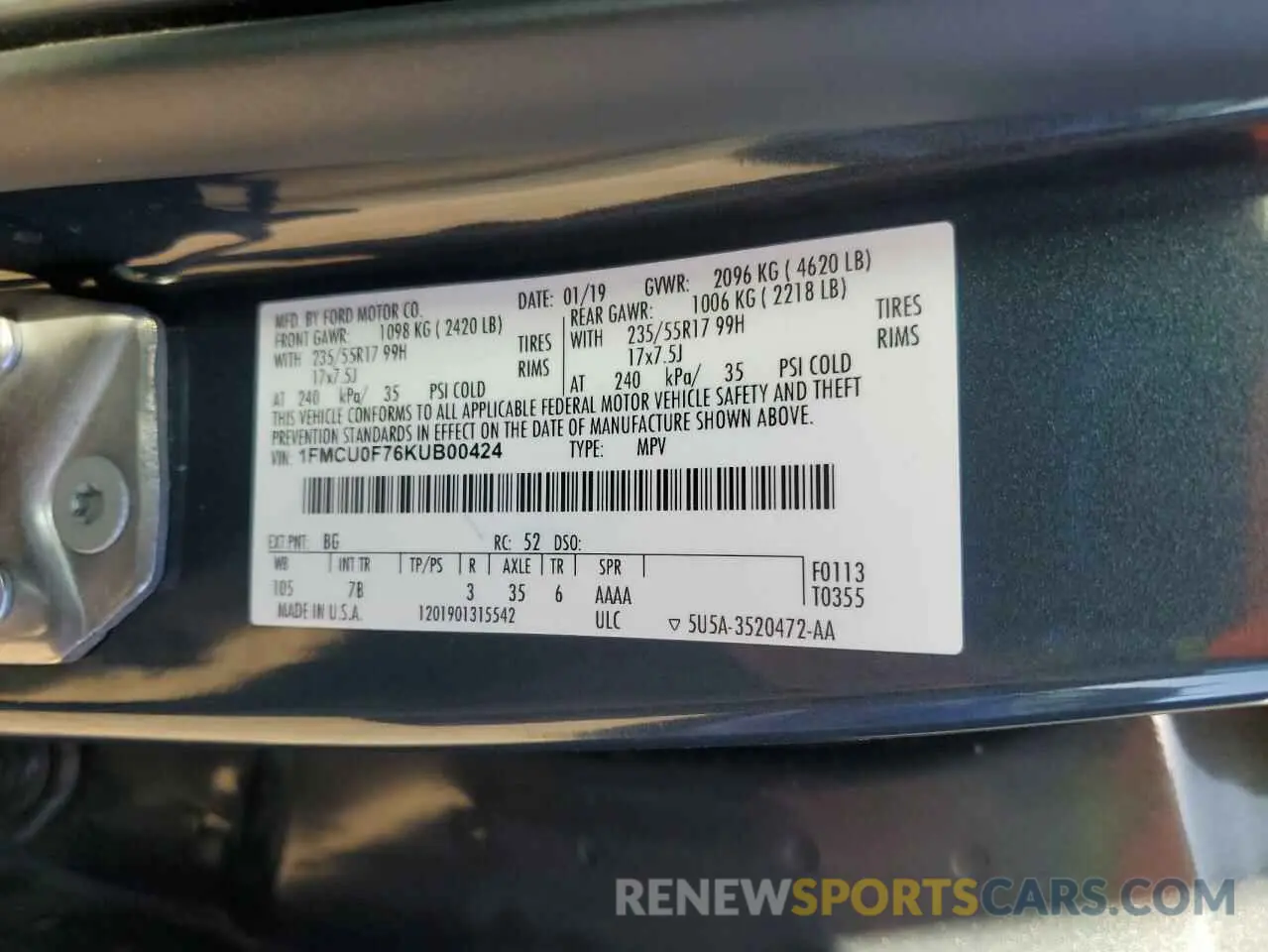 12 Photograph of a damaged car 1FMCU0F76KUB00424 FORD ESCAPE 2019