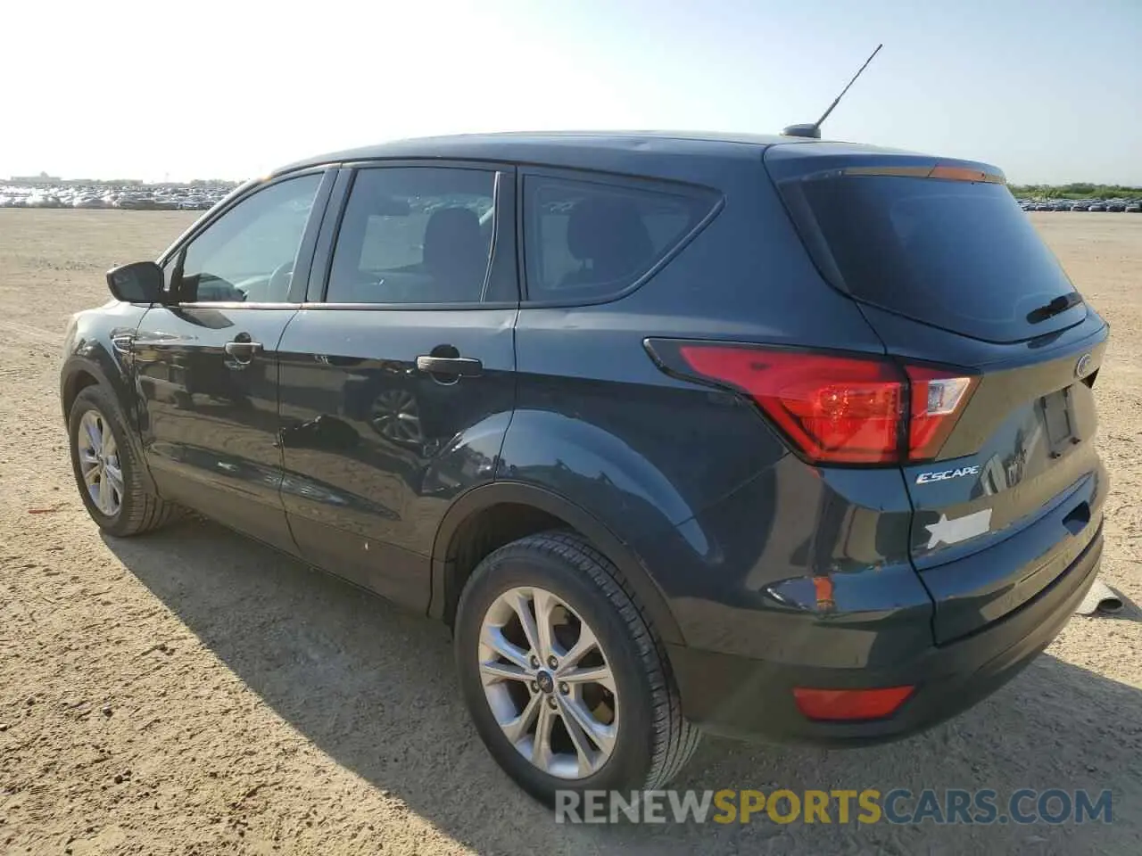 2 Photograph of a damaged car 1FMCU0F76KUB00424 FORD ESCAPE 2019