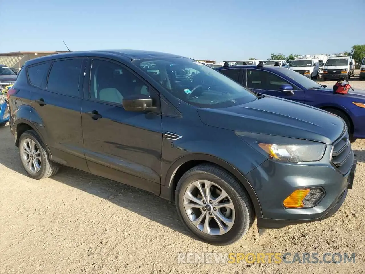 4 Photograph of a damaged car 1FMCU0F76KUB00424 FORD ESCAPE 2019