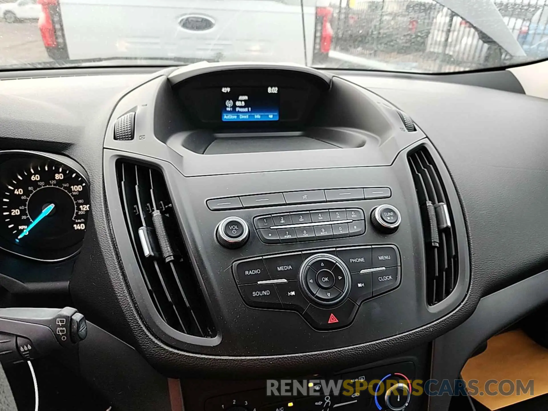17 Photograph of a damaged car 1FMCU0F76KUB78346 FORD ESCAPE 2019