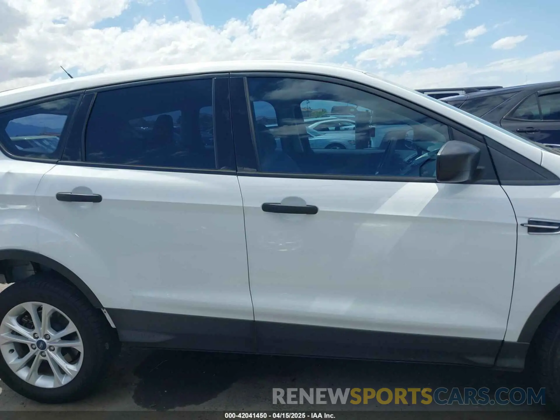 13 Photograph of a damaged car 1FMCU0F76KUC27951 FORD ESCAPE 2019