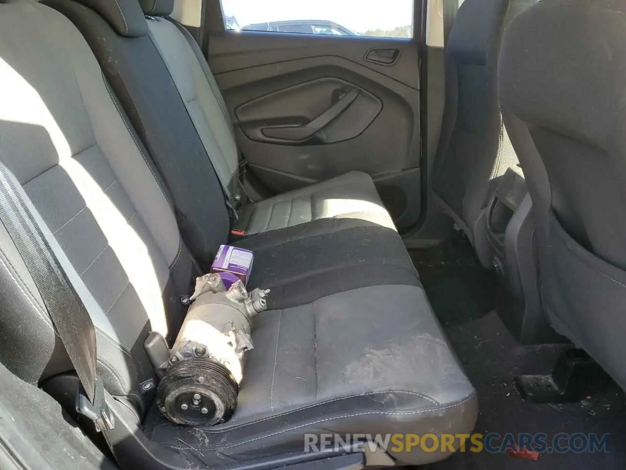 11 Photograph of a damaged car 1FMCU0F76KUC44779 FORD ESCAPE 2019