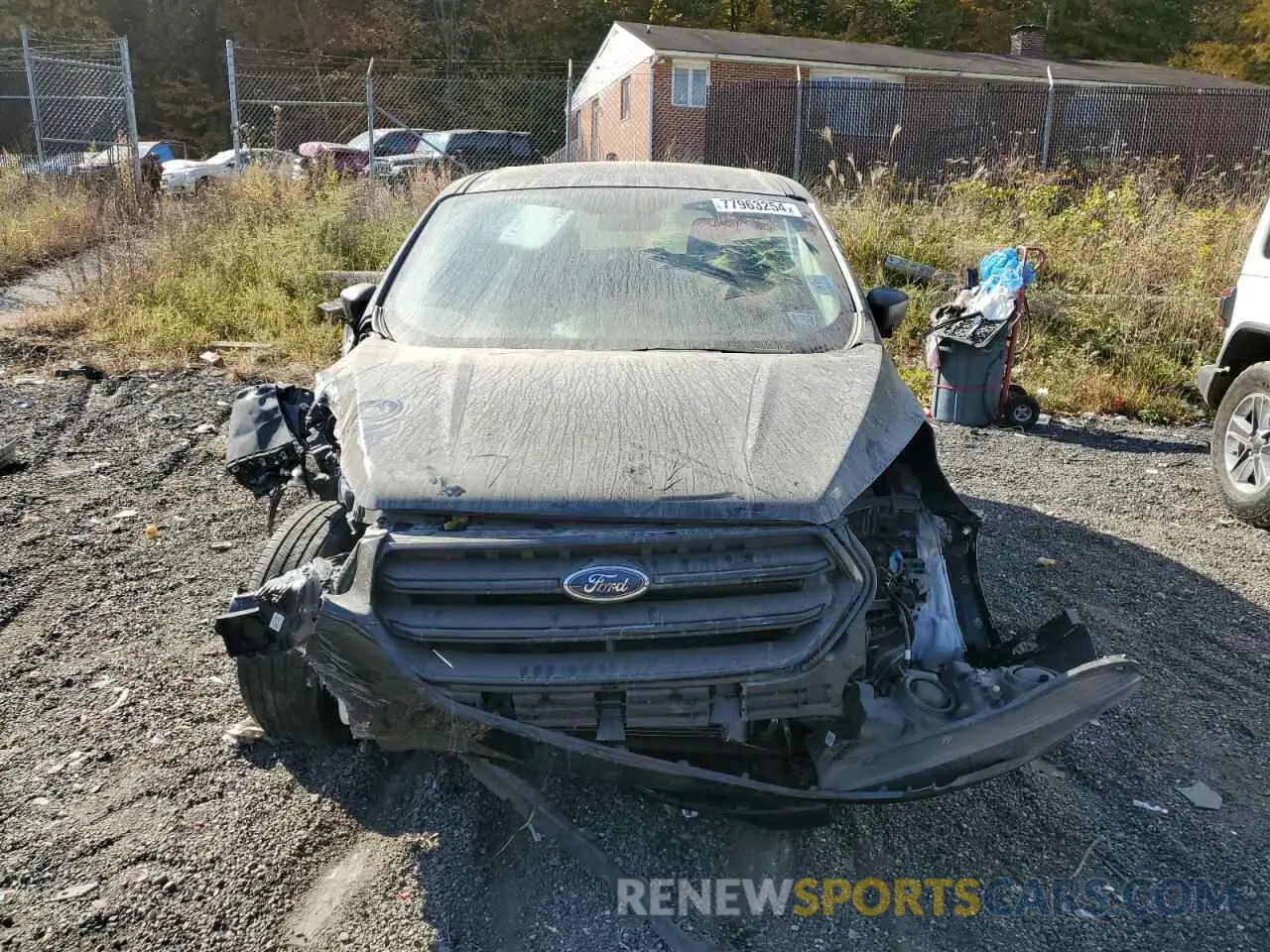 5 Photograph of a damaged car 1FMCU0F76KUC46905 FORD ESCAPE 2019