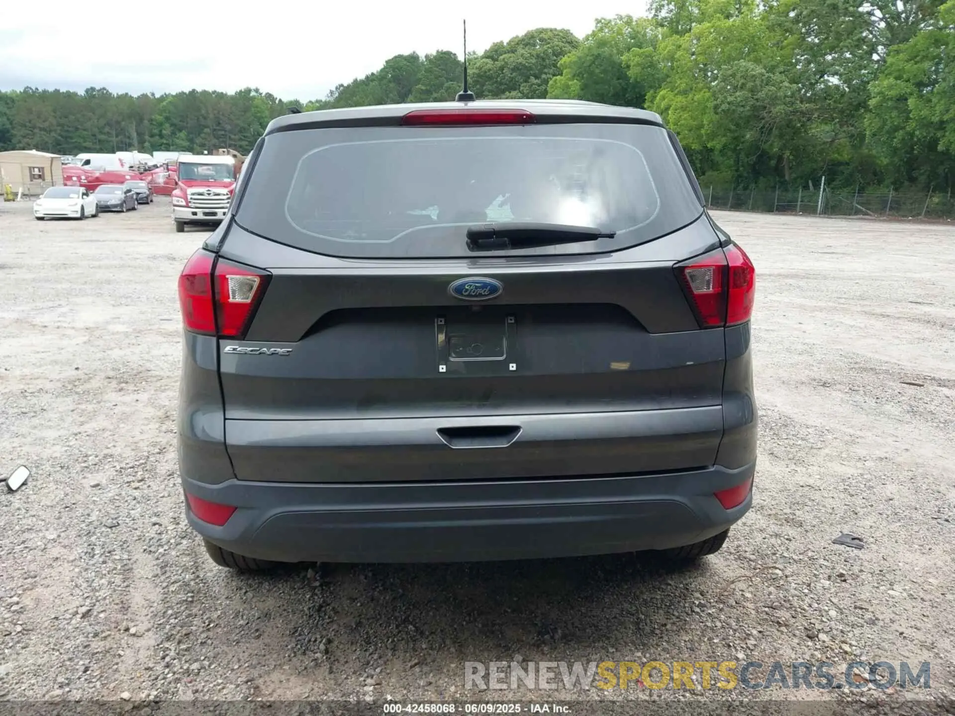 16 Photograph of a damaged car 1FMCU0F77KUA23062 FORD ESCAPE 2019