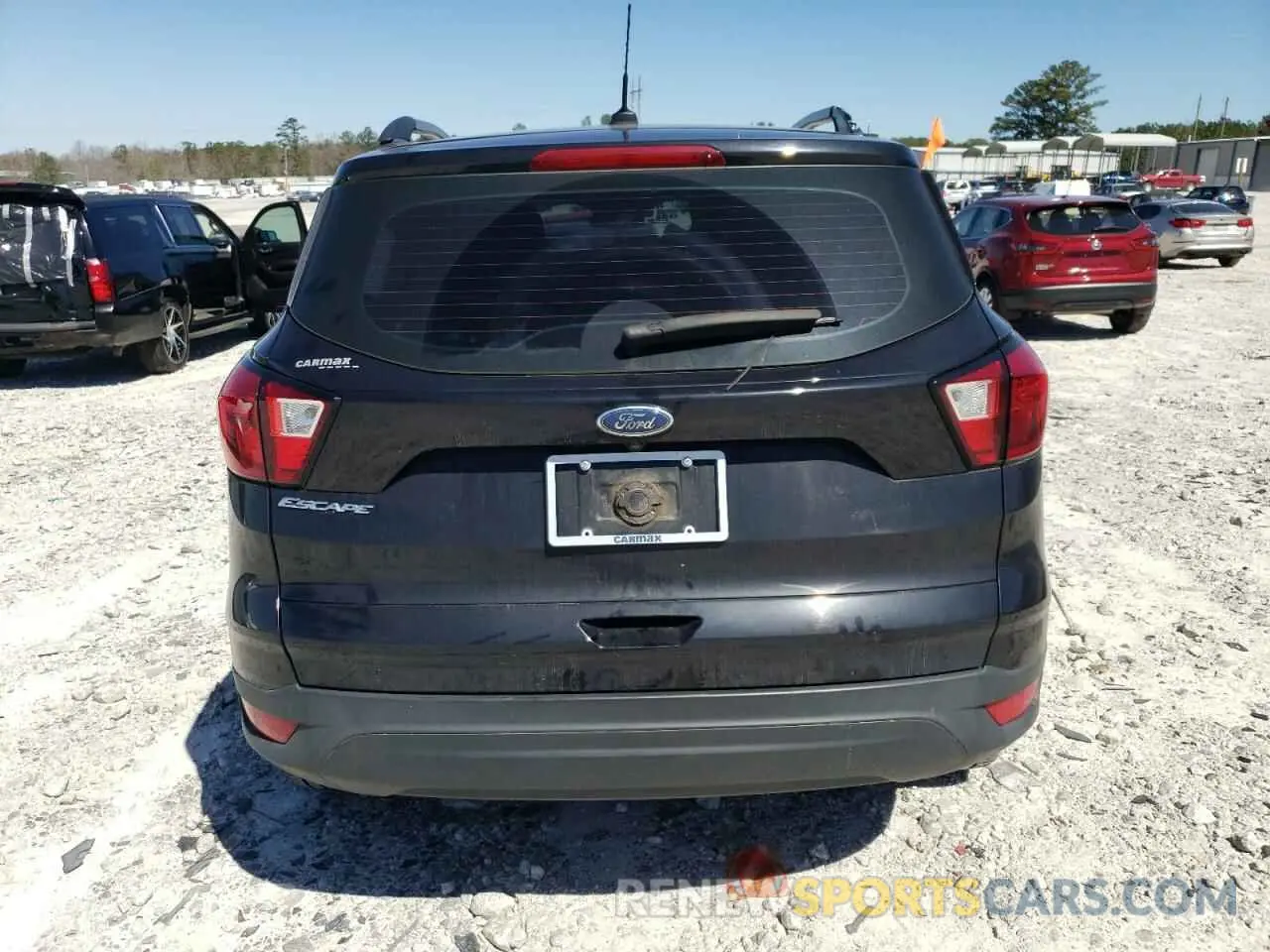 6 Photograph of a damaged car 1FMCU0F77KUA26382 FORD ESCAPE 2019