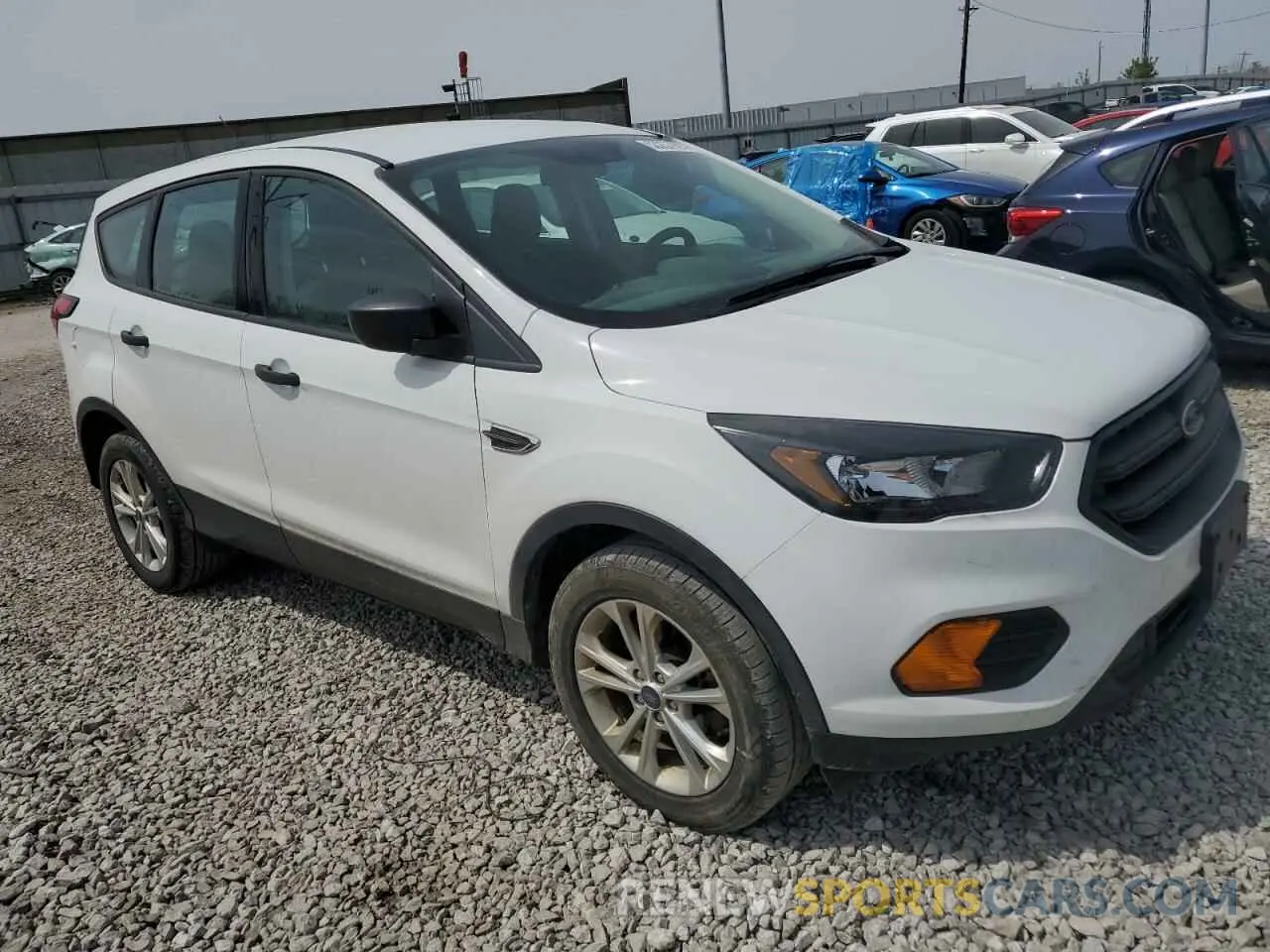 4 Photograph of a damaged car 1FMCU0F77KUA69524 FORD ESCAPE 2019