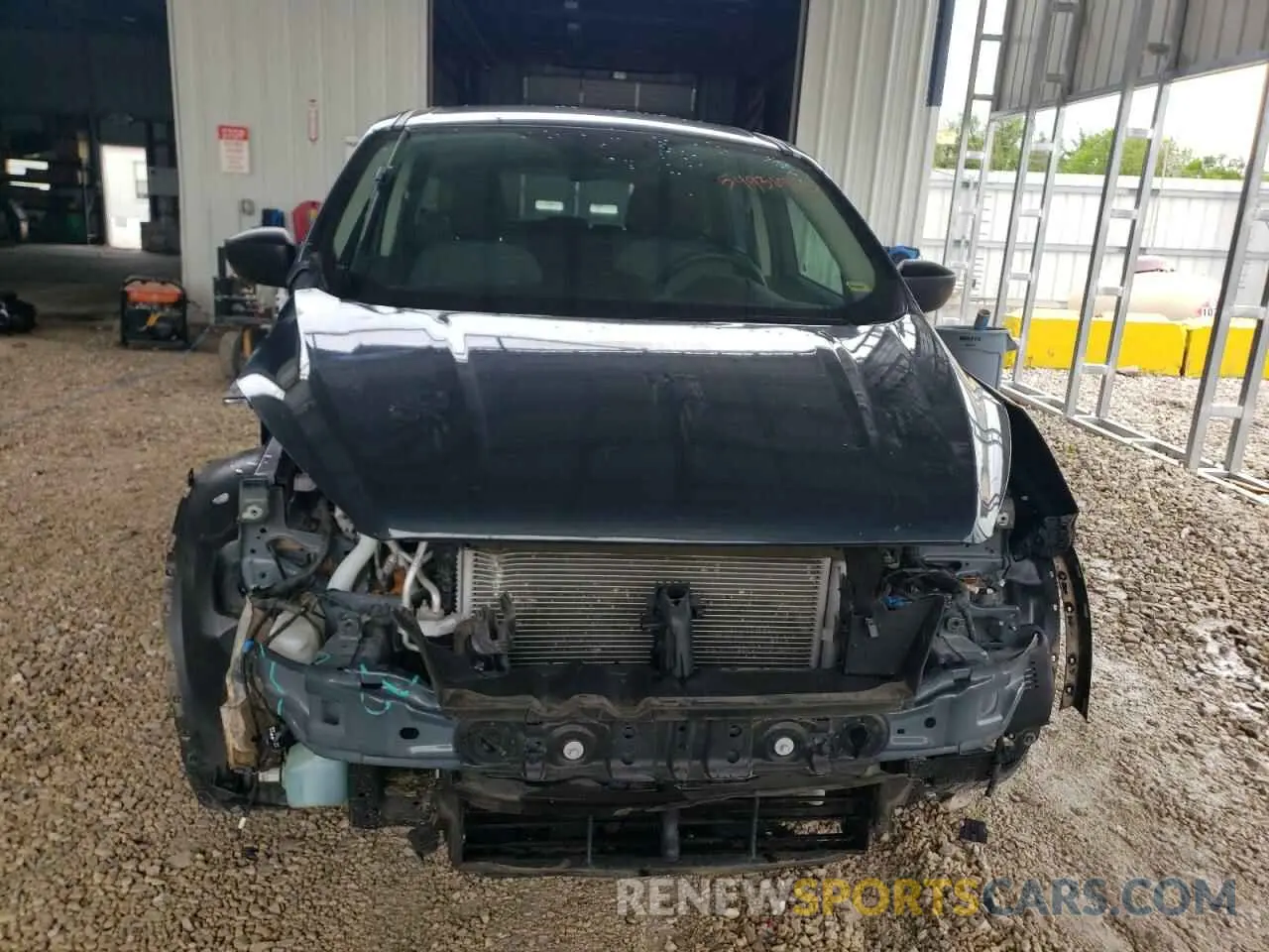 5 Photograph of a damaged car 1FMCU0F77KUB78470 FORD ESCAPE 2019