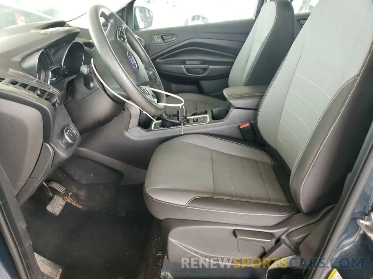7 Photograph of a damaged car 1FMCU0F77KUB78470 FORD ESCAPE 2019