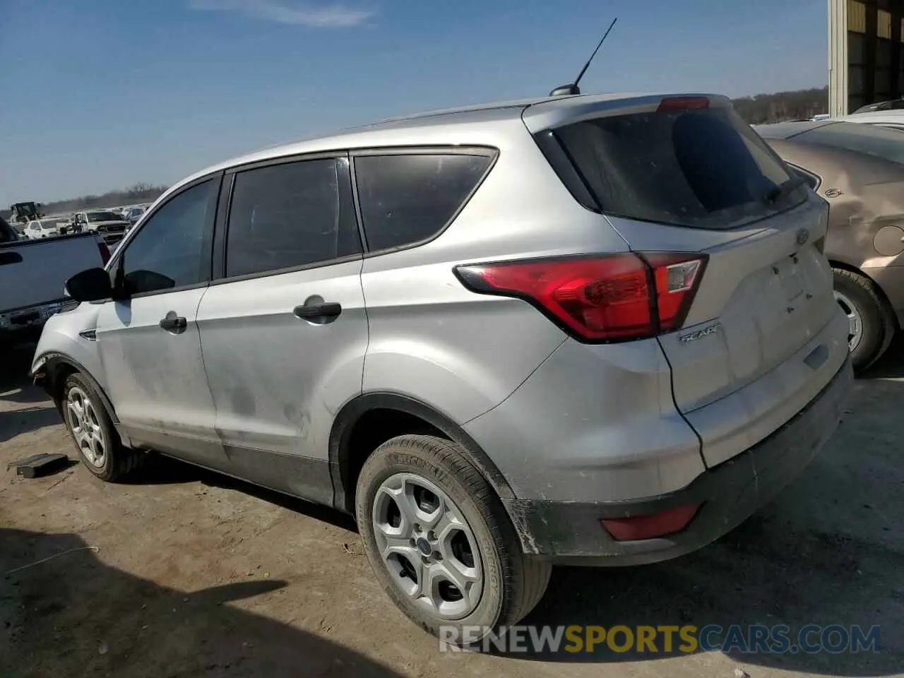 2 Photograph of a damaged car 1FMCU0F77KUB88965 FORD ESCAPE 2019