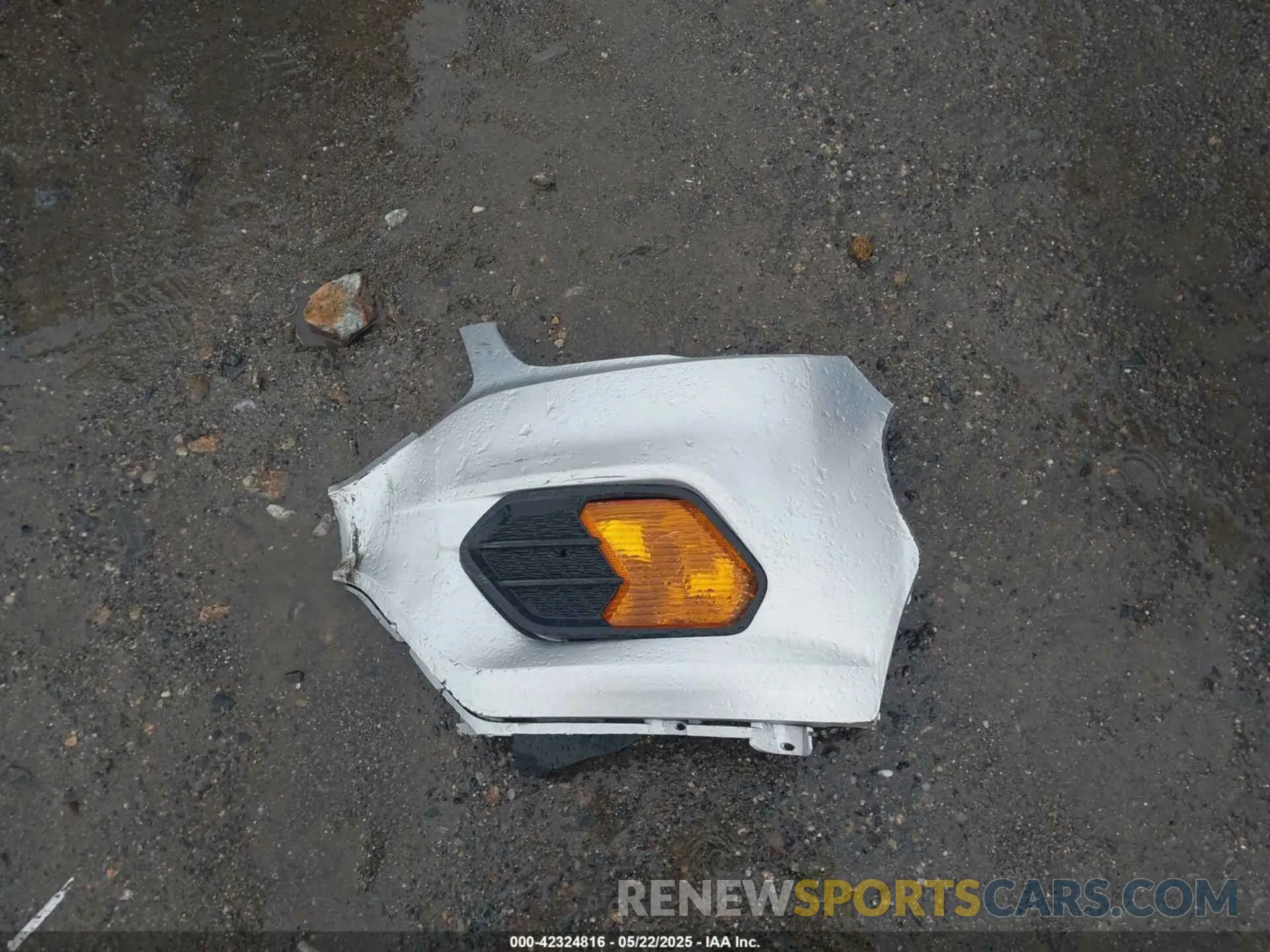 12 Photograph of a damaged car 1FMCU0F78KUA87997 FORD ESCAPE 2019