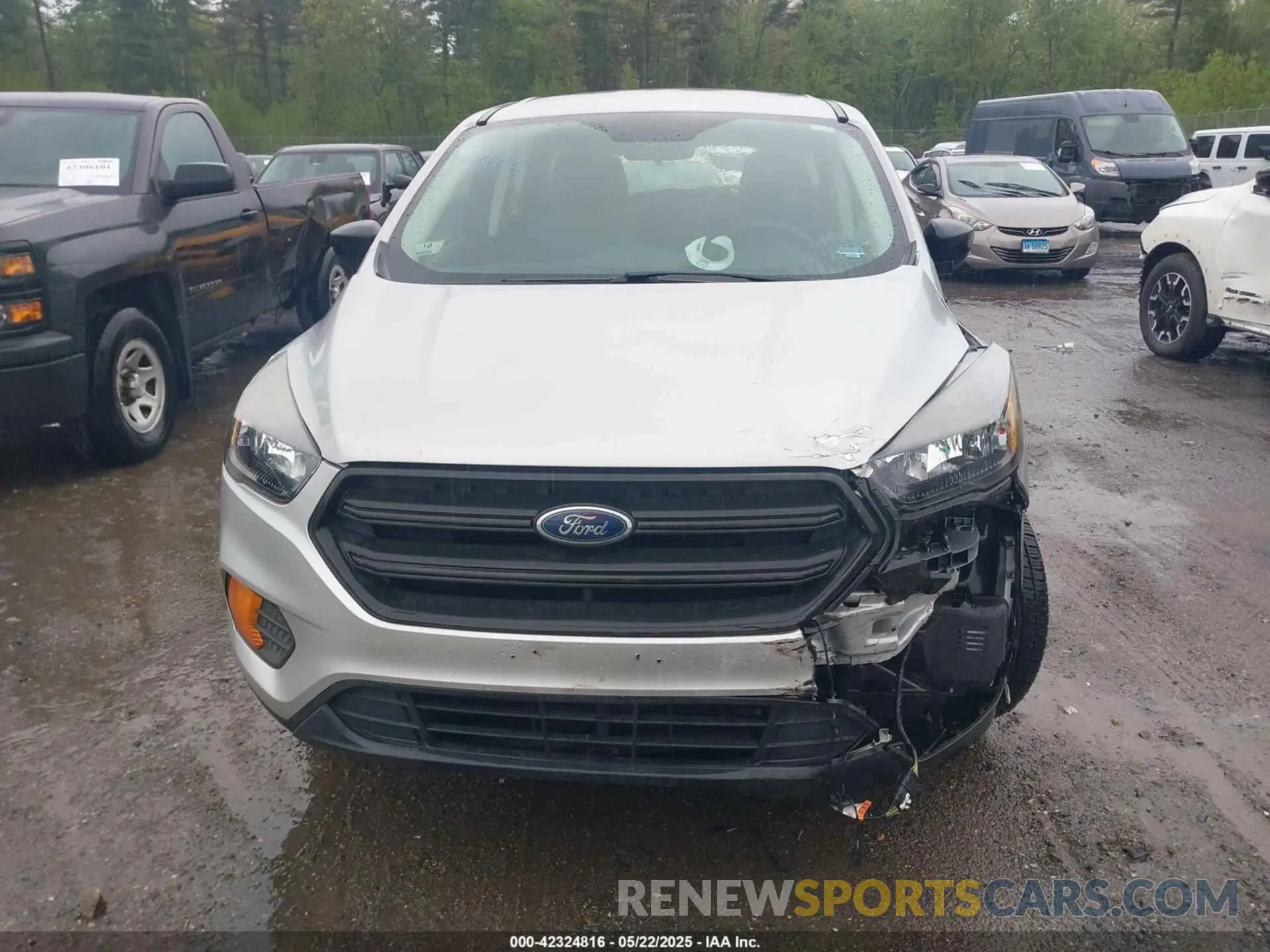6 Photograph of a damaged car 1FMCU0F78KUA87997 FORD ESCAPE 2019