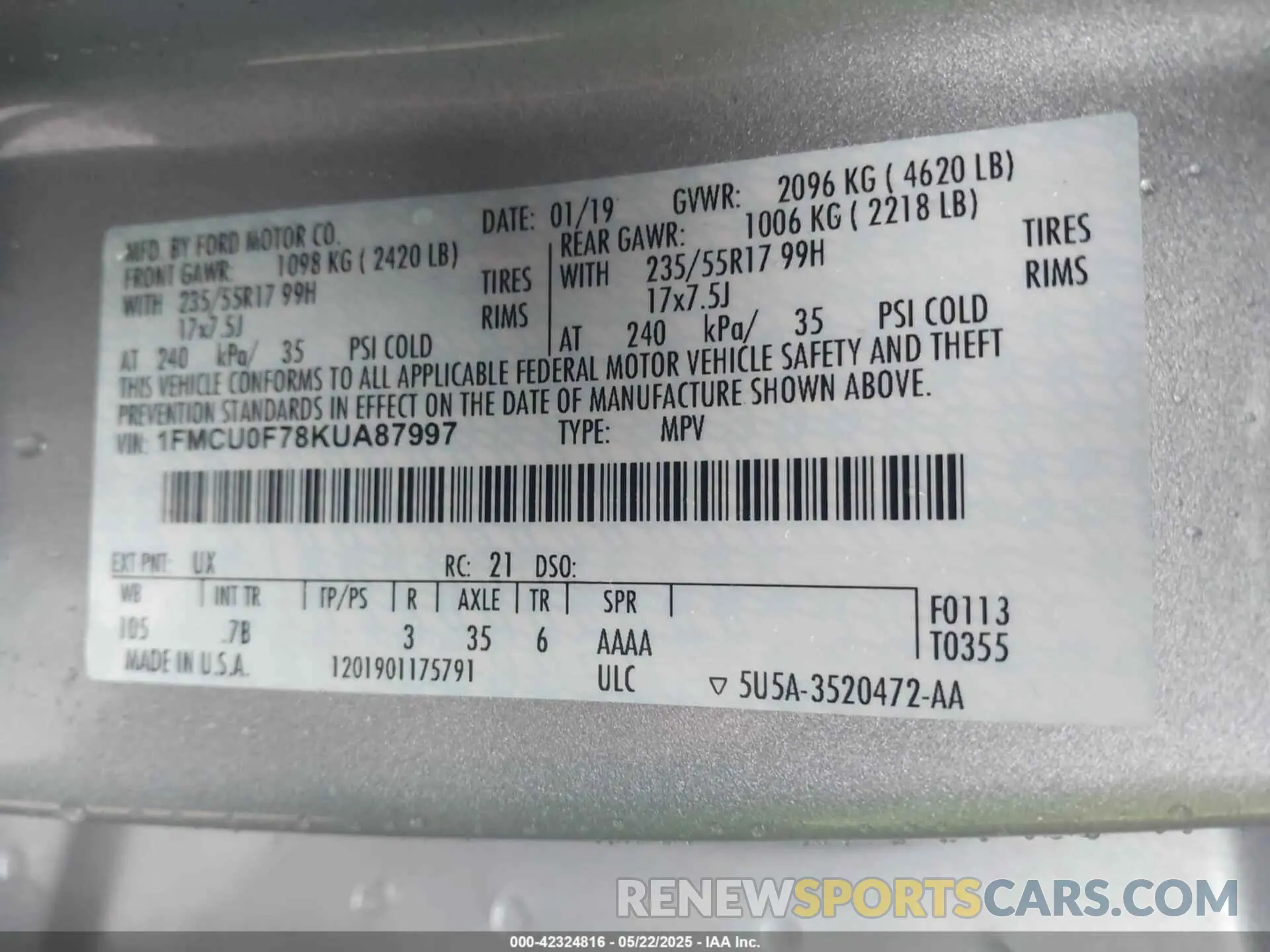 9 Photograph of a damaged car 1FMCU0F78KUA87997 FORD ESCAPE 2019