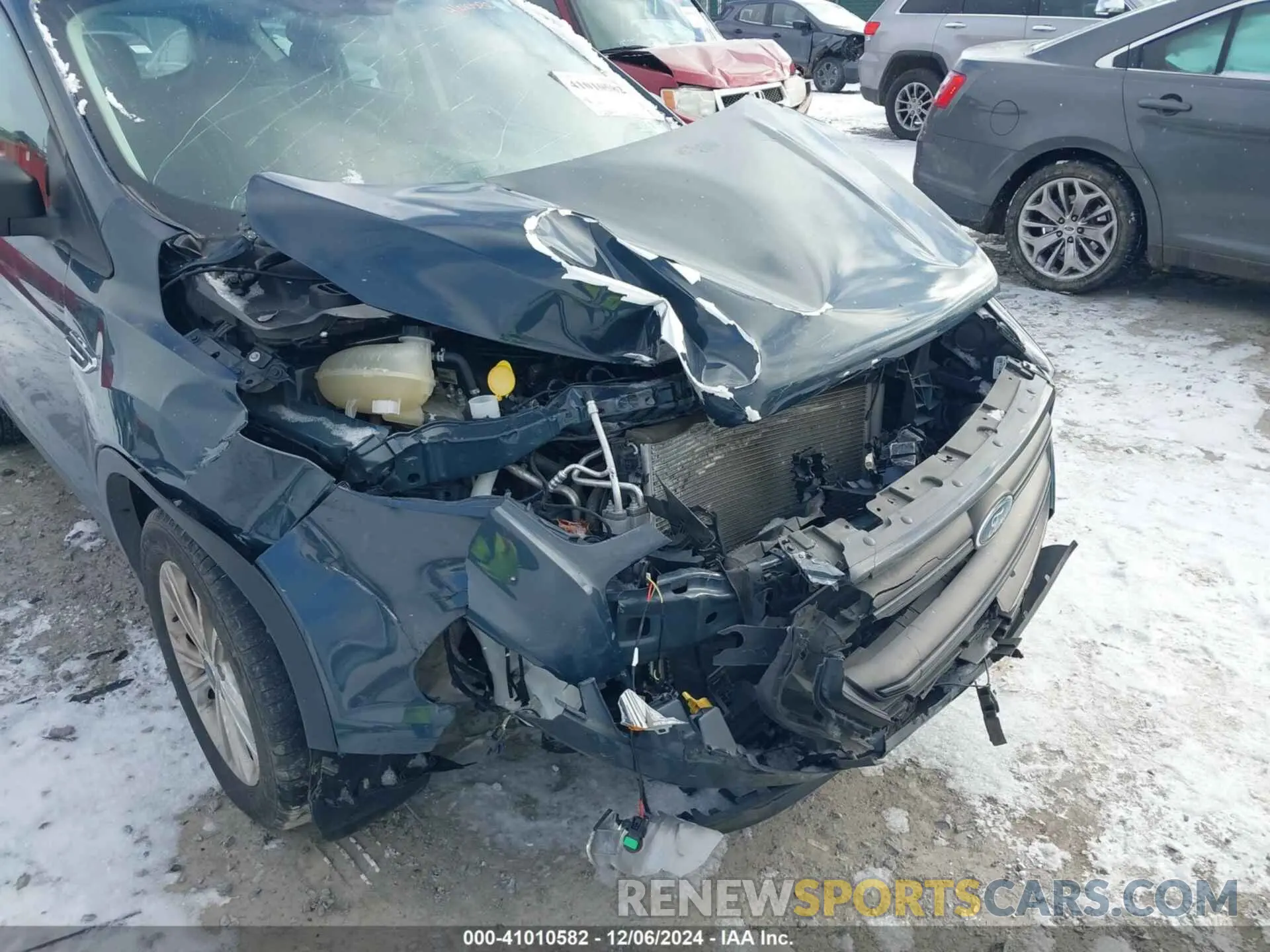6 Photograph of a damaged car 1FMCU0F78KUA96005 FORD ESCAPE 2019