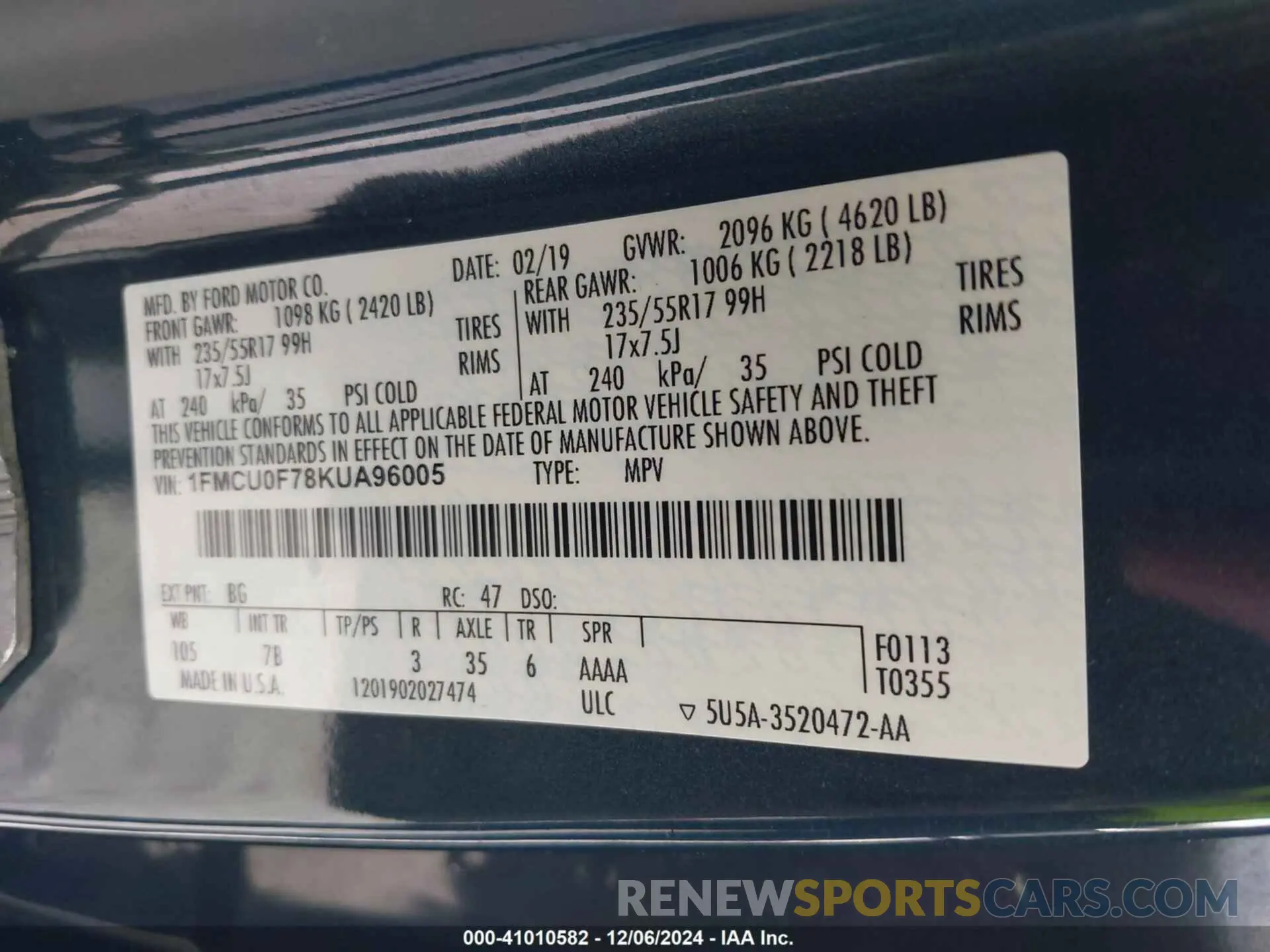 9 Photograph of a damaged car 1FMCU0F78KUA96005 FORD ESCAPE 2019