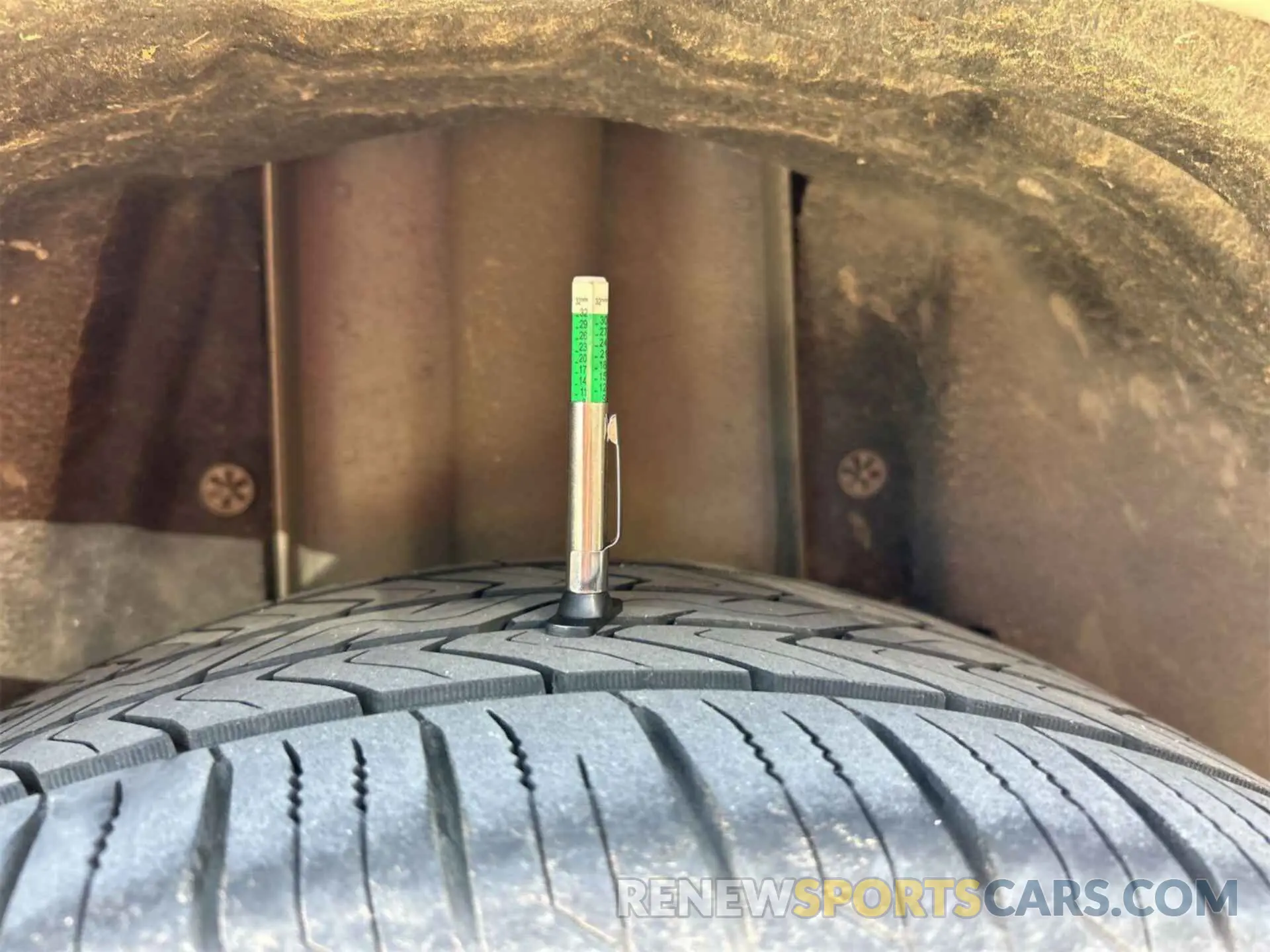 2 Photograph of a damaged car 1FMCU0F78KUA99745 FORD ESCAPE 2019