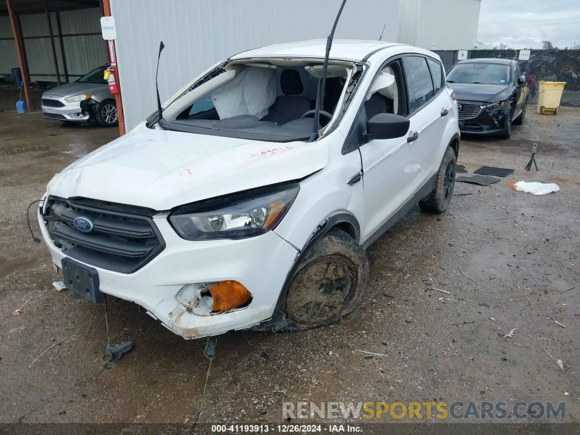 2 Photograph of a damaged car 1FMCU0F78KUB00165 FORD ESCAPE 2019